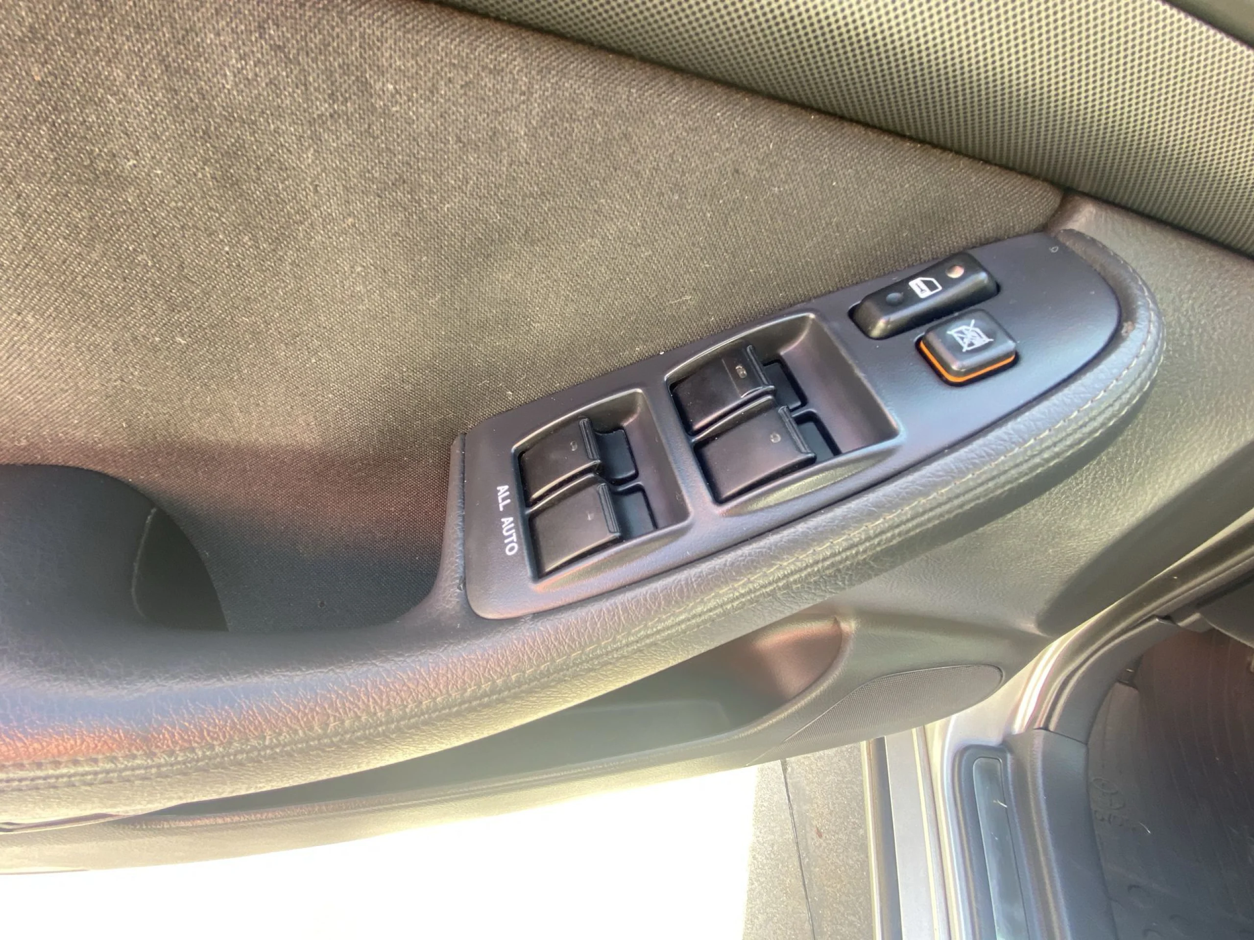 Toyota Avensis 1.8 VVT-I Sol 95 kW (129 CV) - Foto 10
