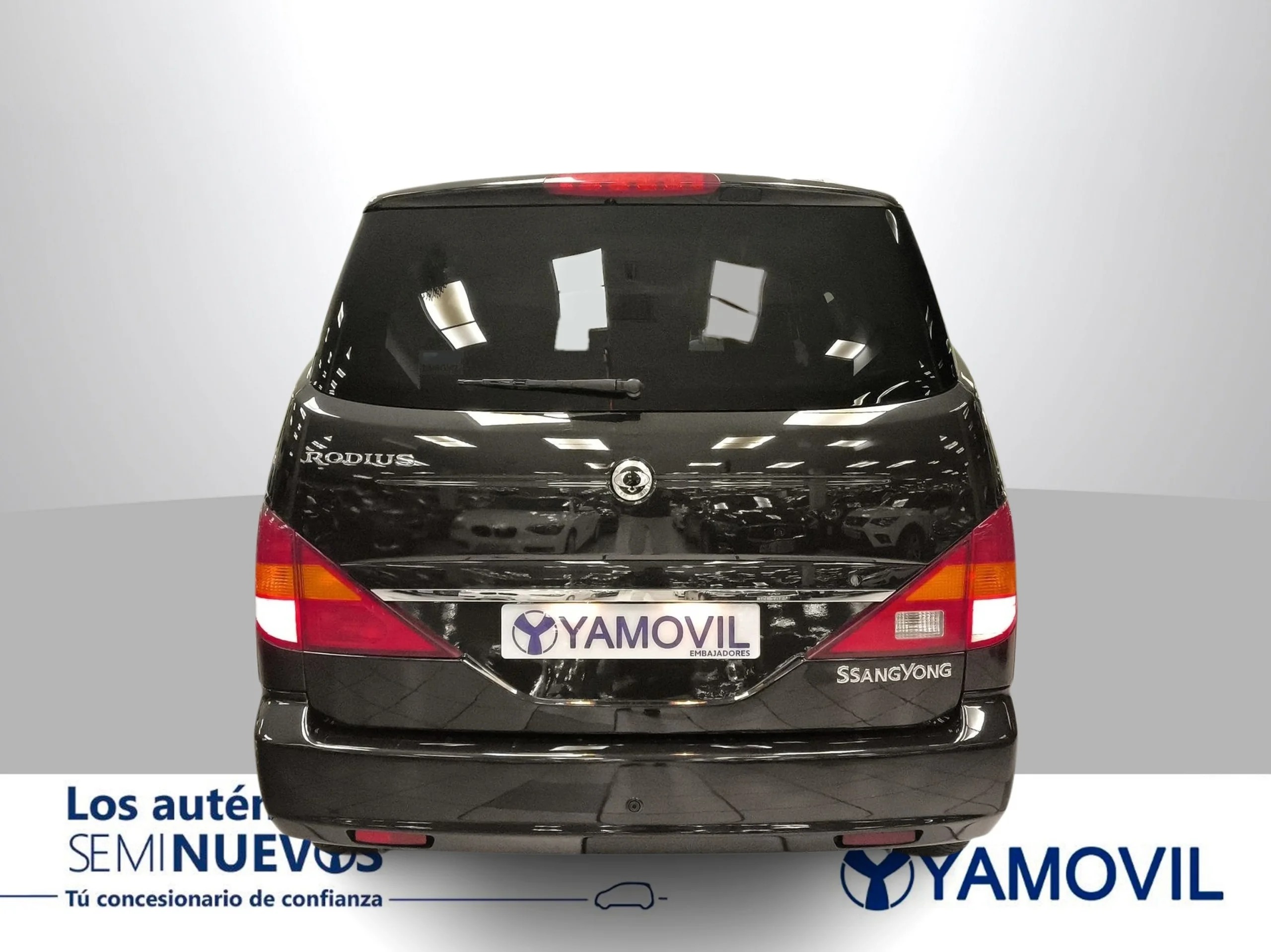 SsangYong Rodius 270 Xdi 121 kW (165 CV) - Foto 5