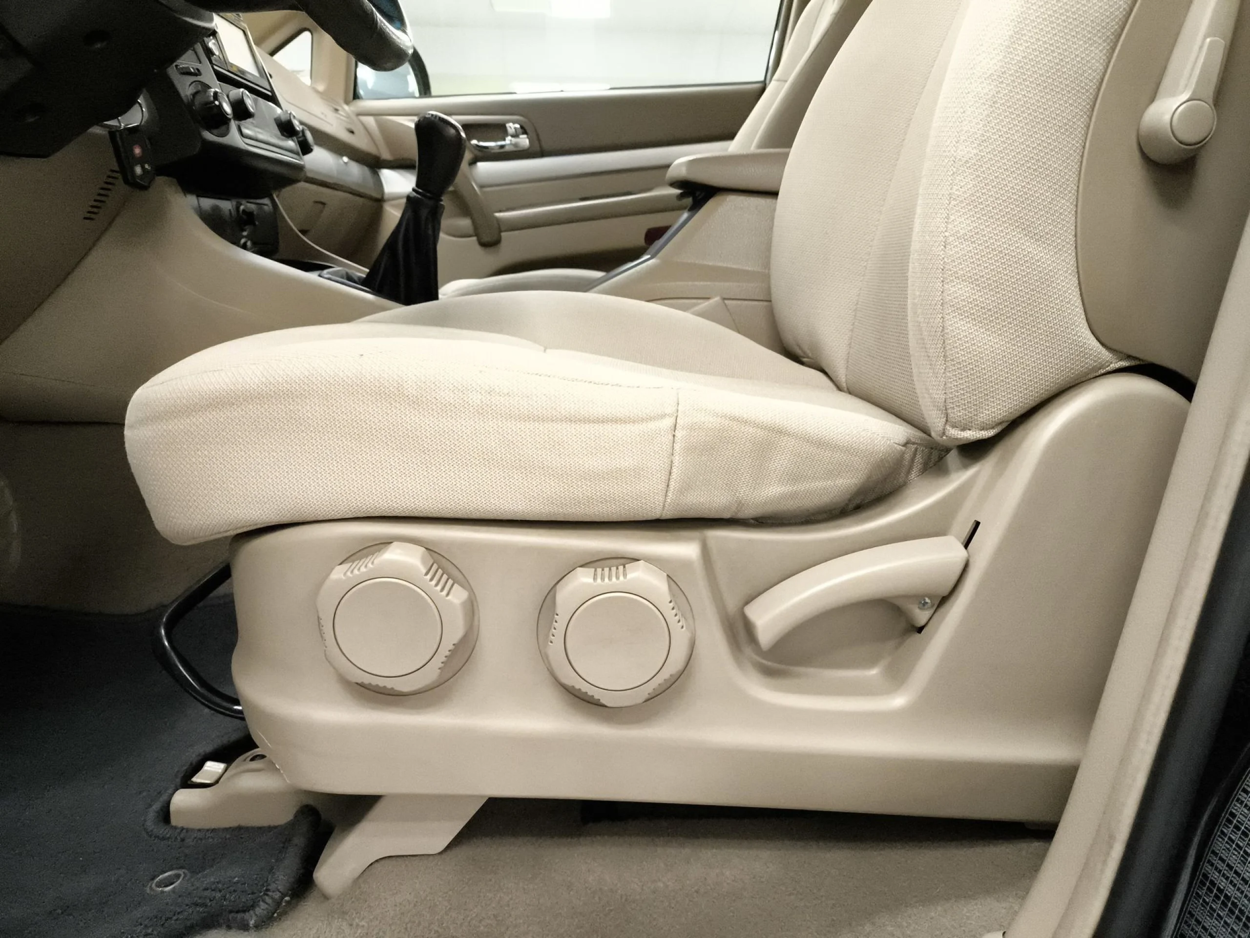 SsangYong Rodius 270 Xdi 121 kW (165 CV) - Foto 9