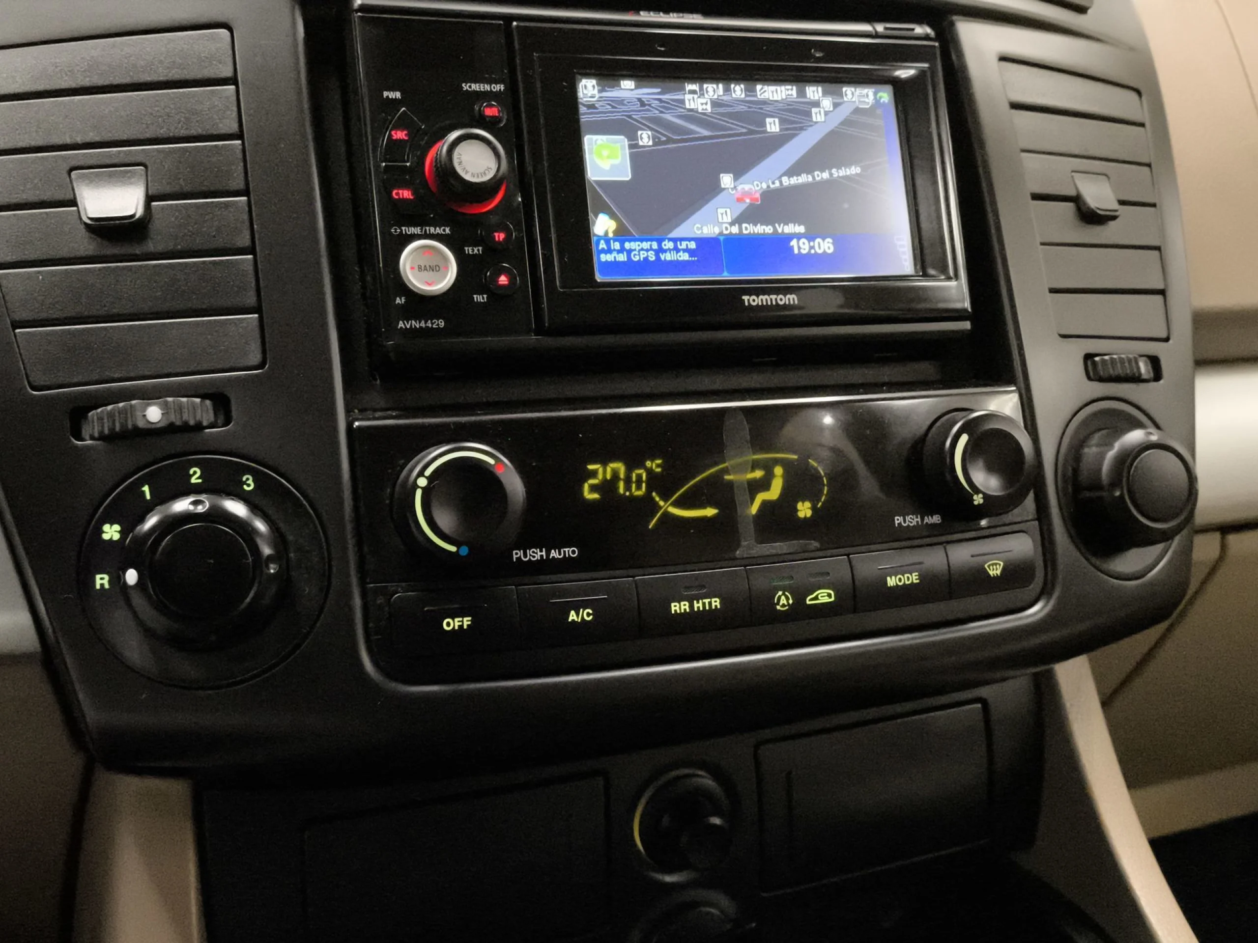 SsangYong Rodius 270 Xdi 121 kW (165 CV) - Foto 16