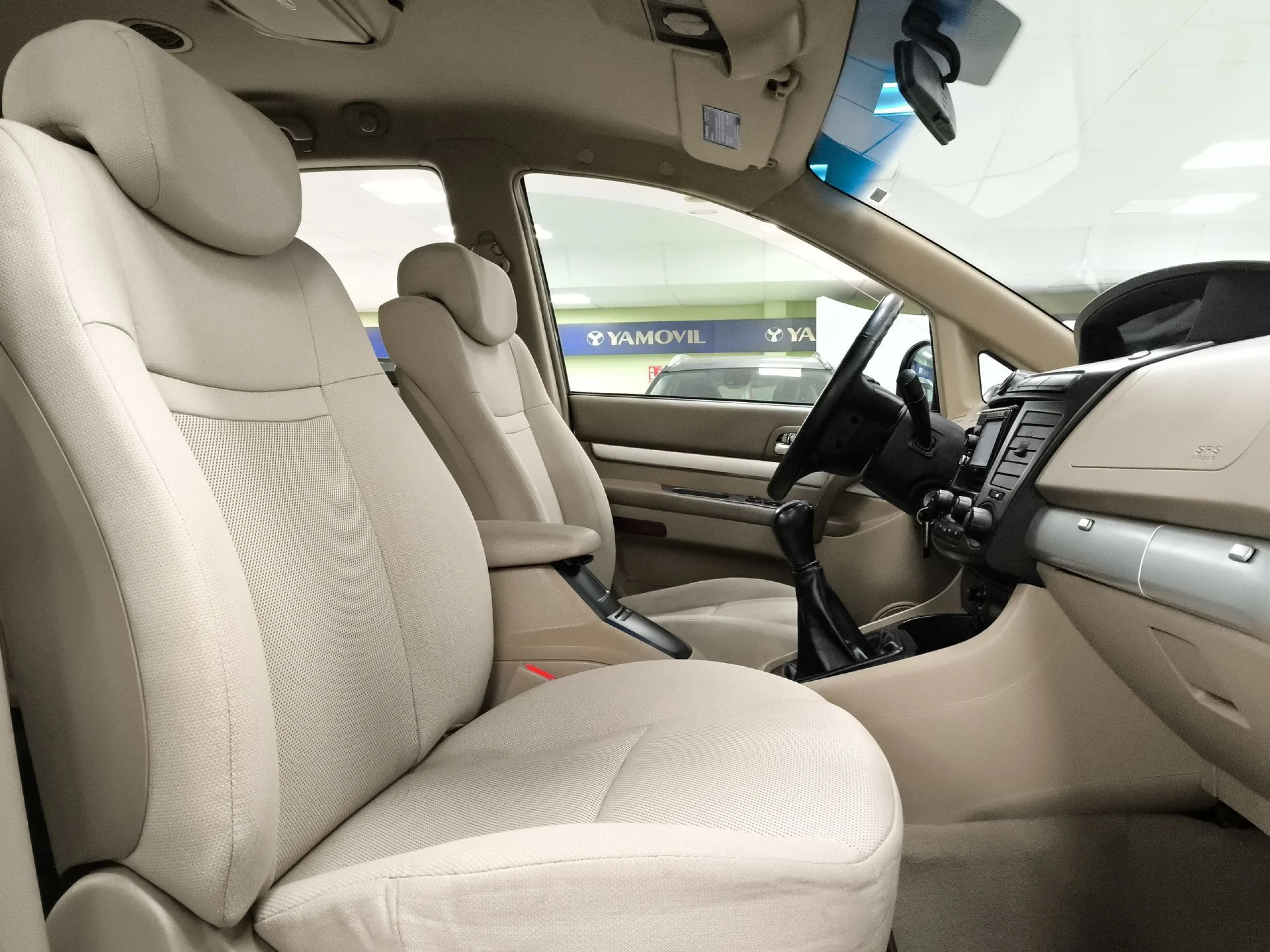 SsangYong Rodius 270 Xdi 121 kW (165 CV) - Foto 22
