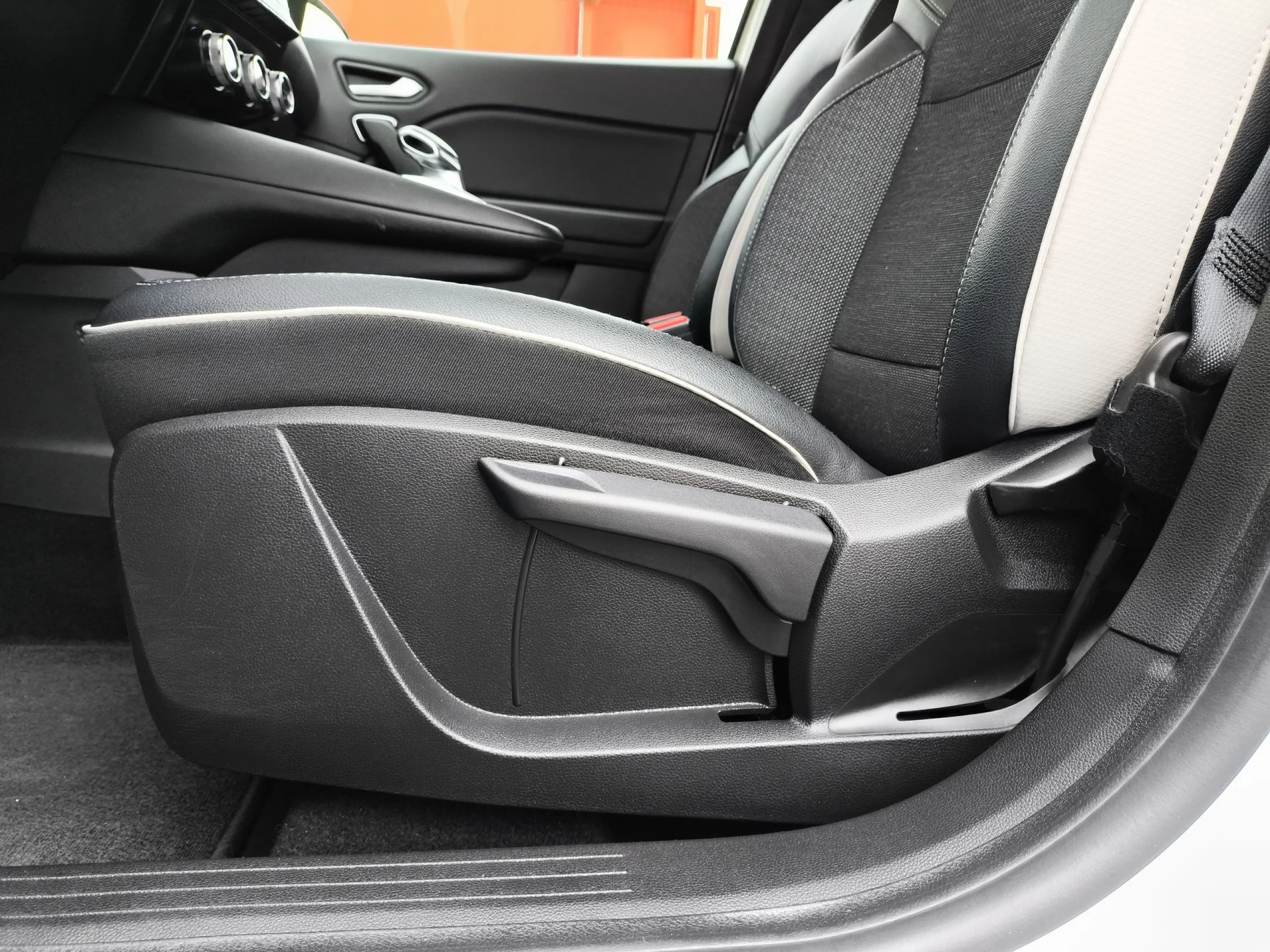 Renault Captur Zen E-TECH Híbrido enchufable 118 kW (160 CV) - Foto 9