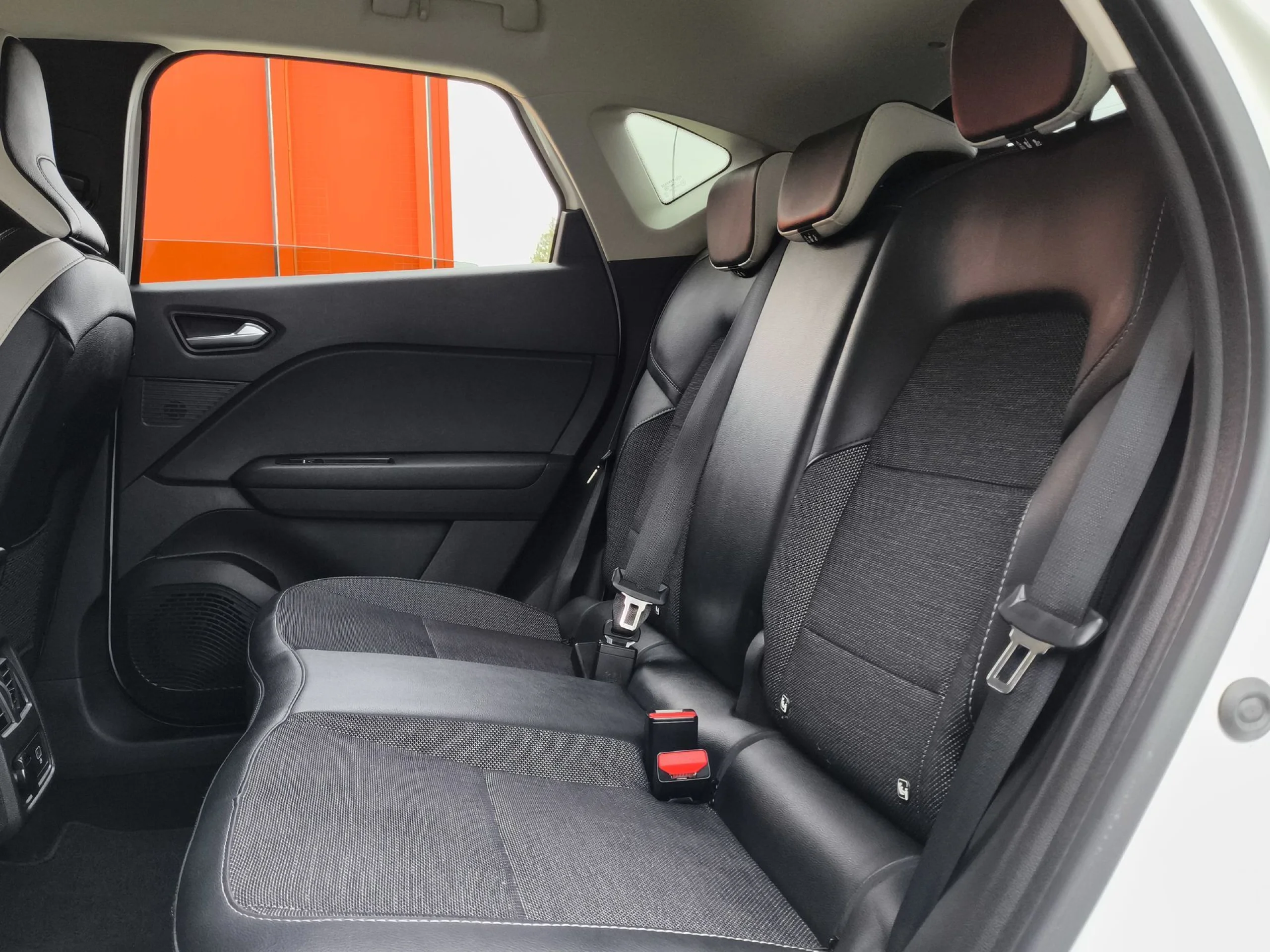 Renault Captur Zen E-TECH Híbrido enchufable 118 kW (160 CV) - Foto 22