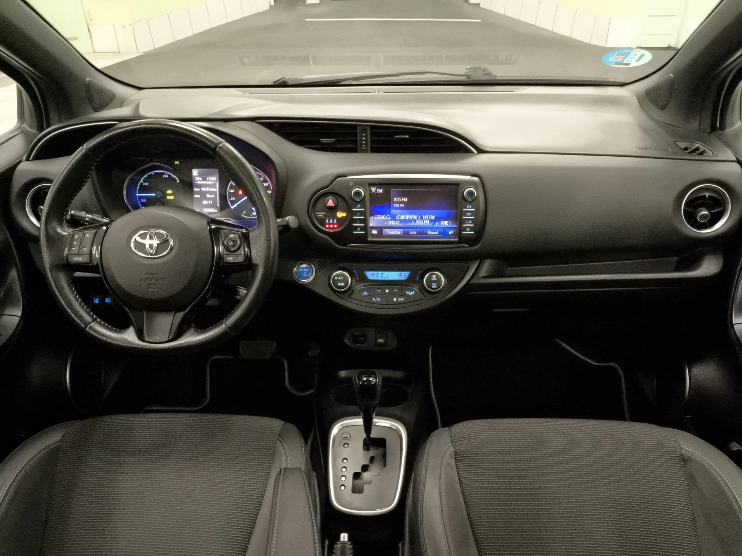 Toyota Yaris 1.5 Hybrid Advance 74 kW (100 CV) - Foto 11