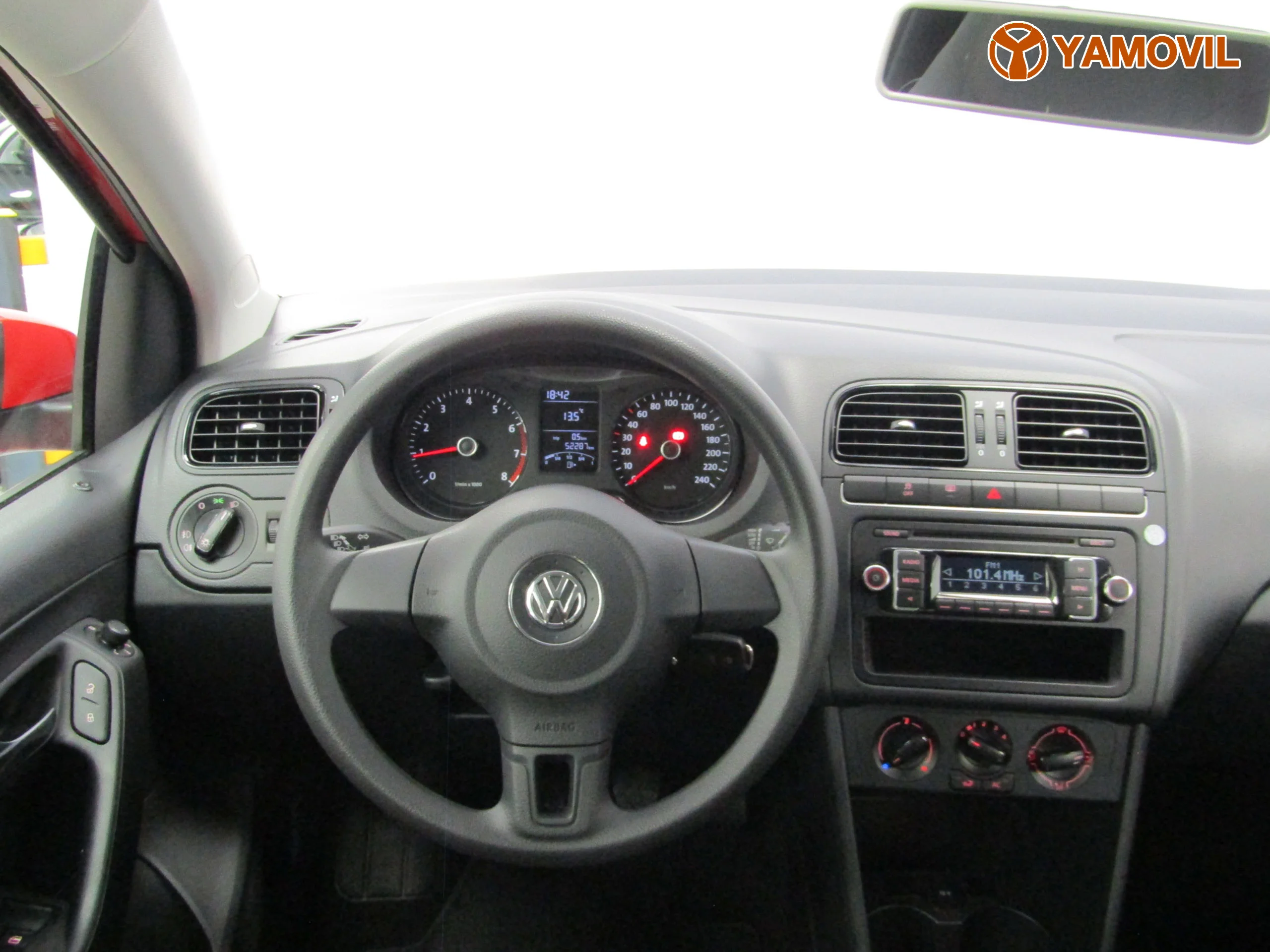 Volkswagen Polo 1.2 ADVANCE - Foto 17