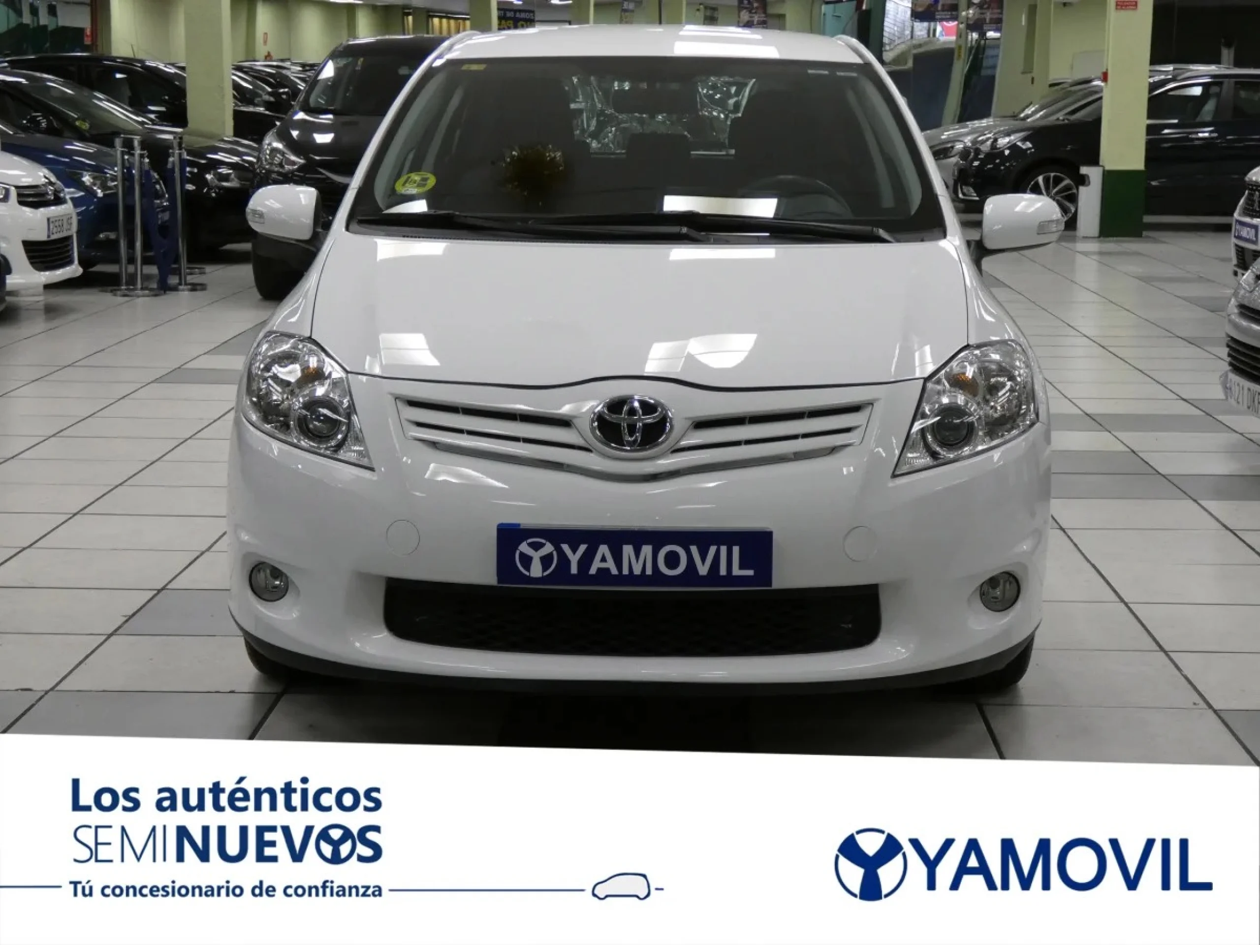 Toyota Auris 1.4 D-4D DPF Active 66 kW (90 CV) - Foto 2
