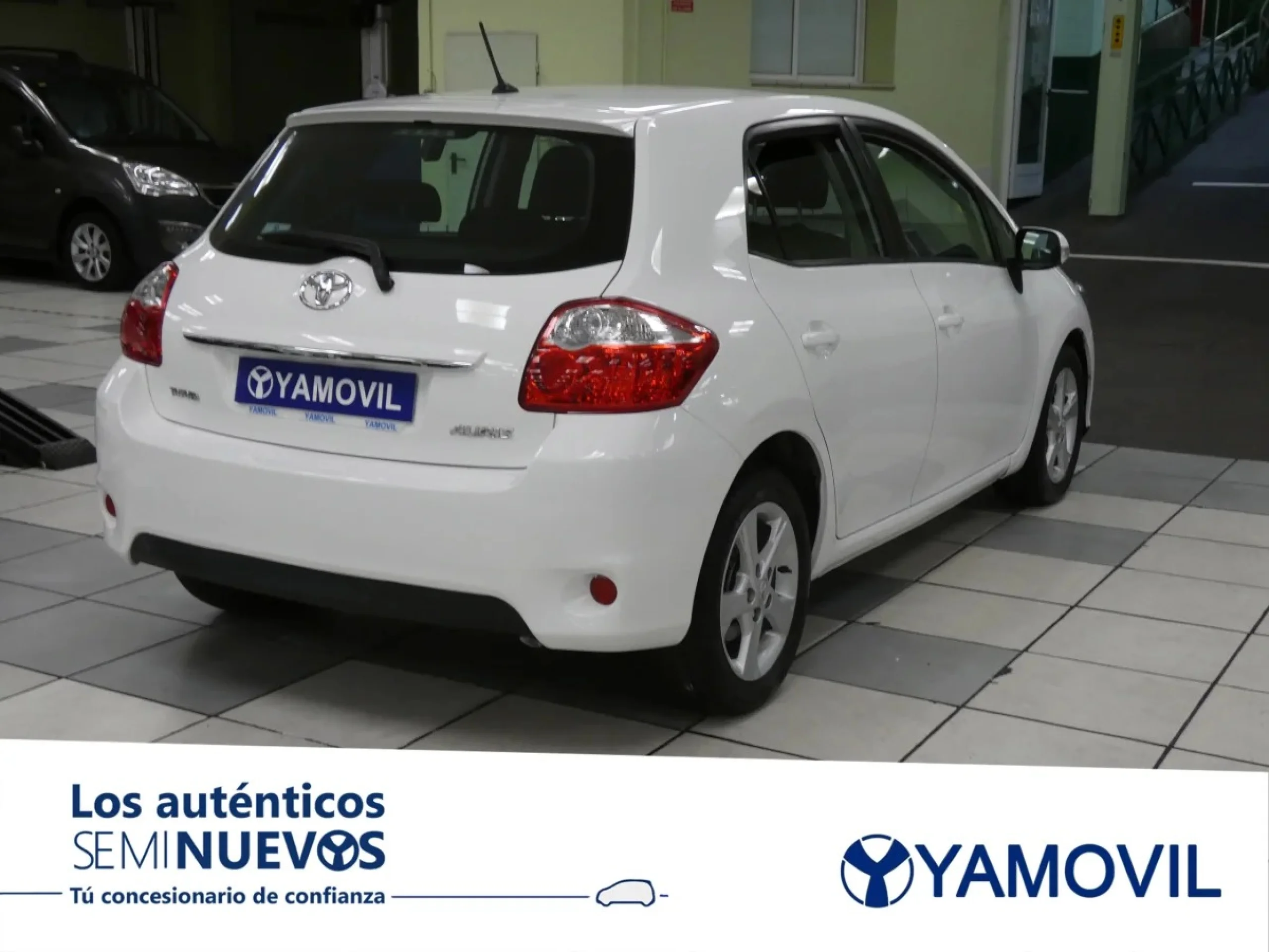 Toyota Auris 1.4 D-4D DPF Active 66 kW (90 CV) - Foto 4