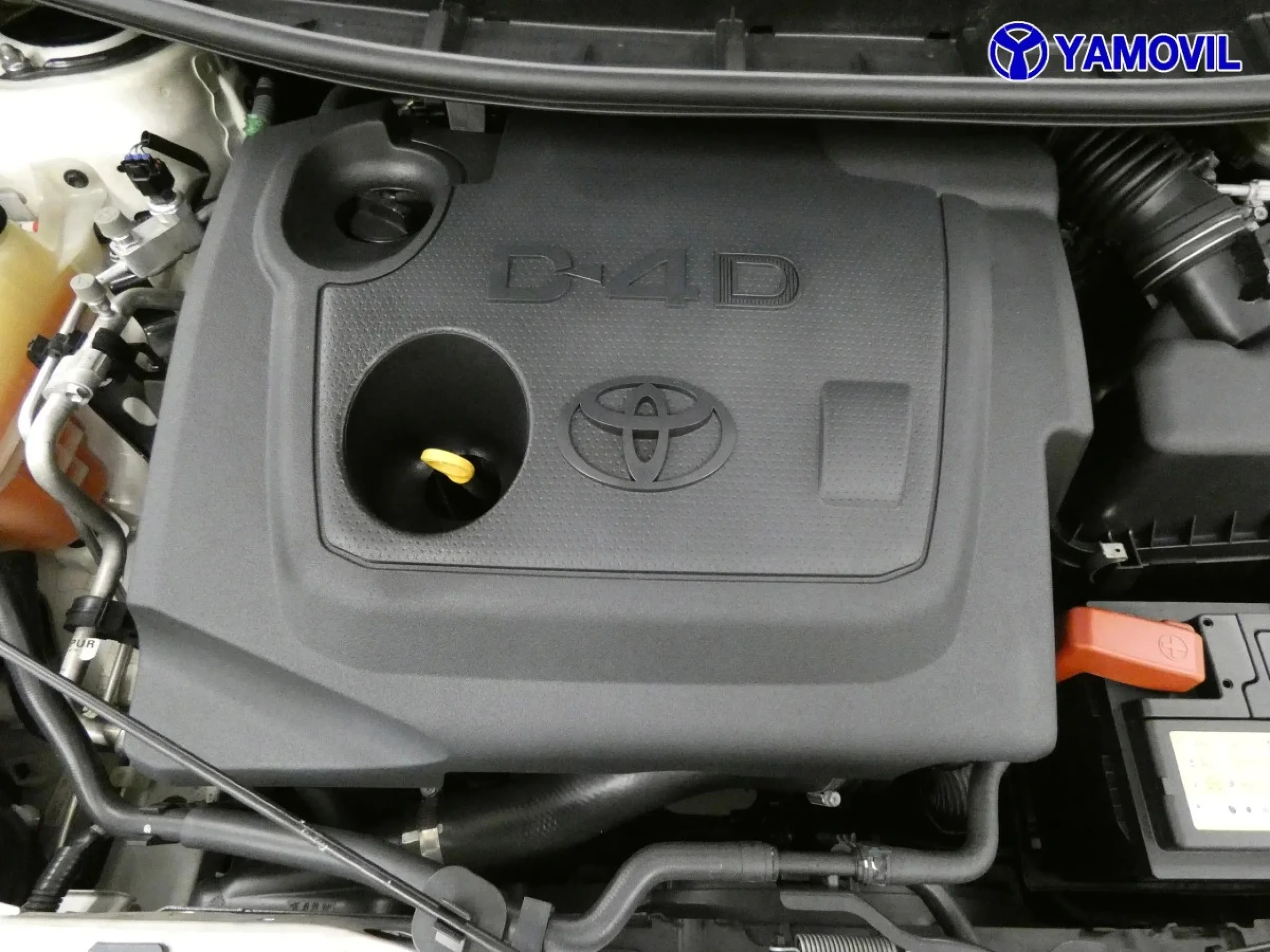 Toyota Auris 1.4 D-4D DPF Active 66 kW (90 CV) - Foto 8