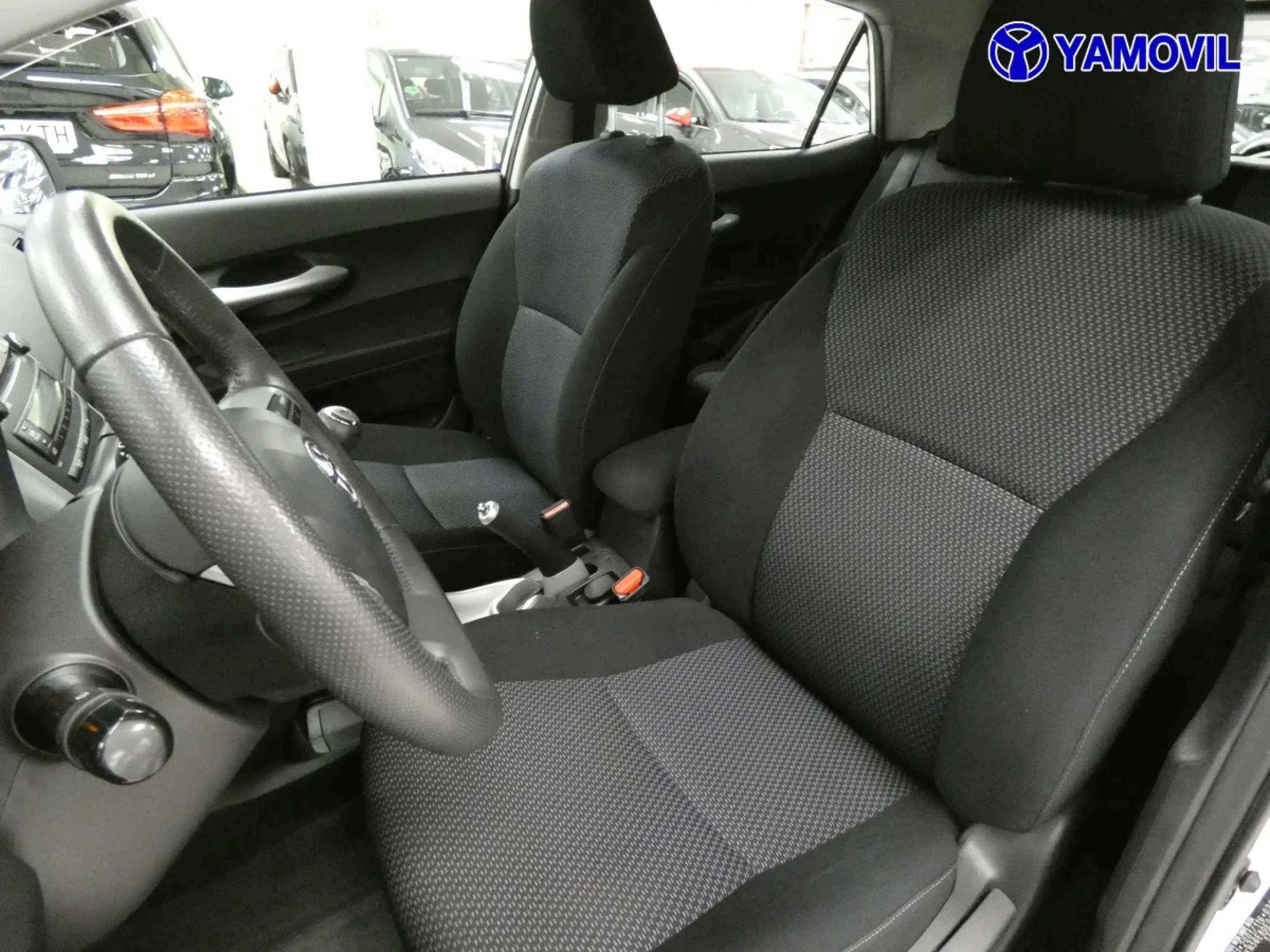 Toyota Auris 1.4 D-4D DPF Active 66 kW (90 CV) - Foto 13