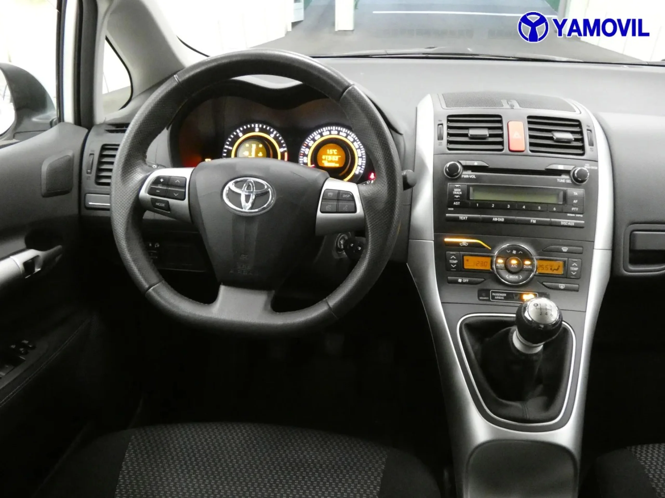 Toyota Auris 1.4 D-4D DPF Active 66 kW (90 CV) - Foto 17