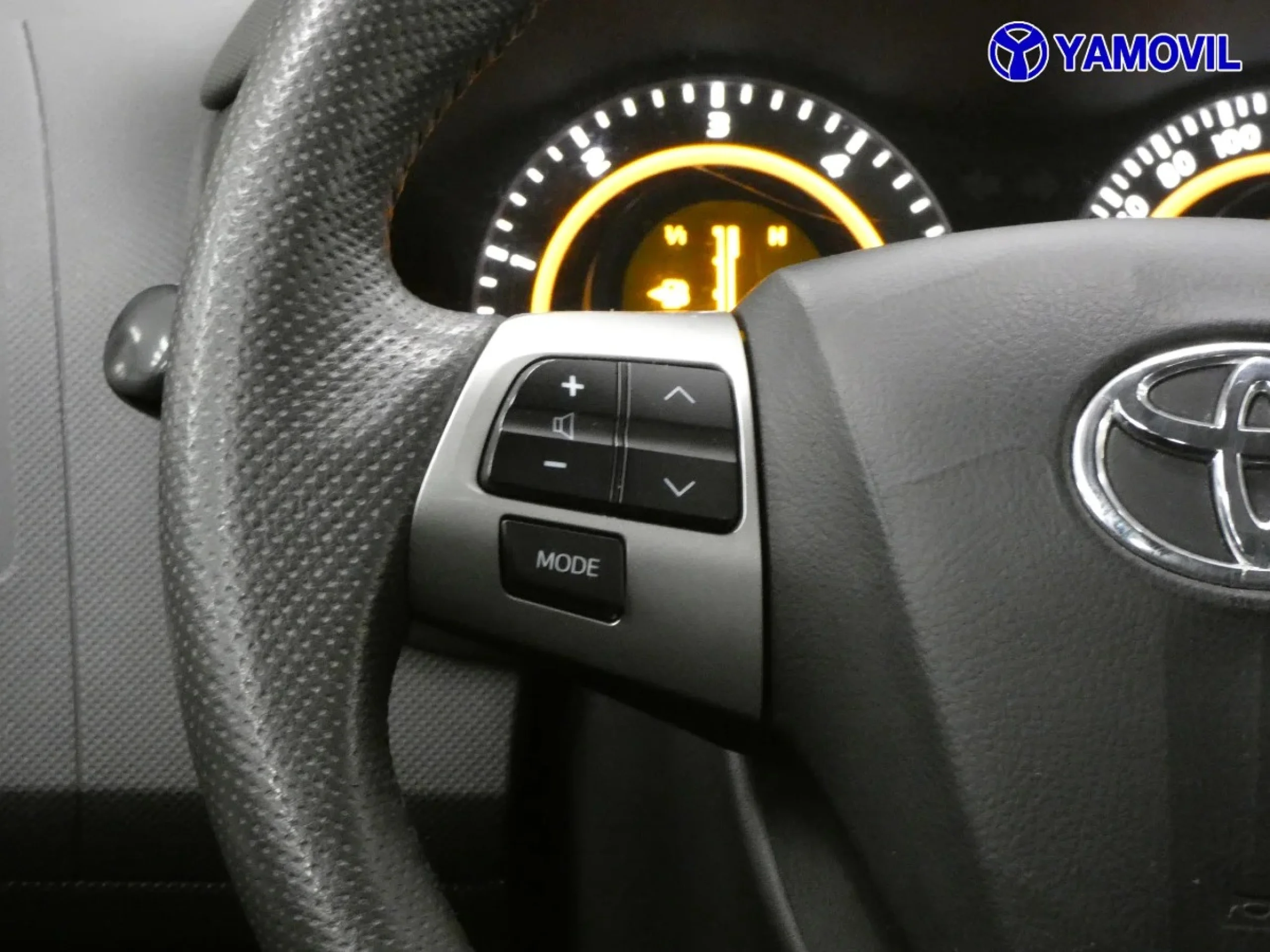 Toyota Auris 1.4 D-4D DPF Active 66 kW (90 CV) - Foto 19