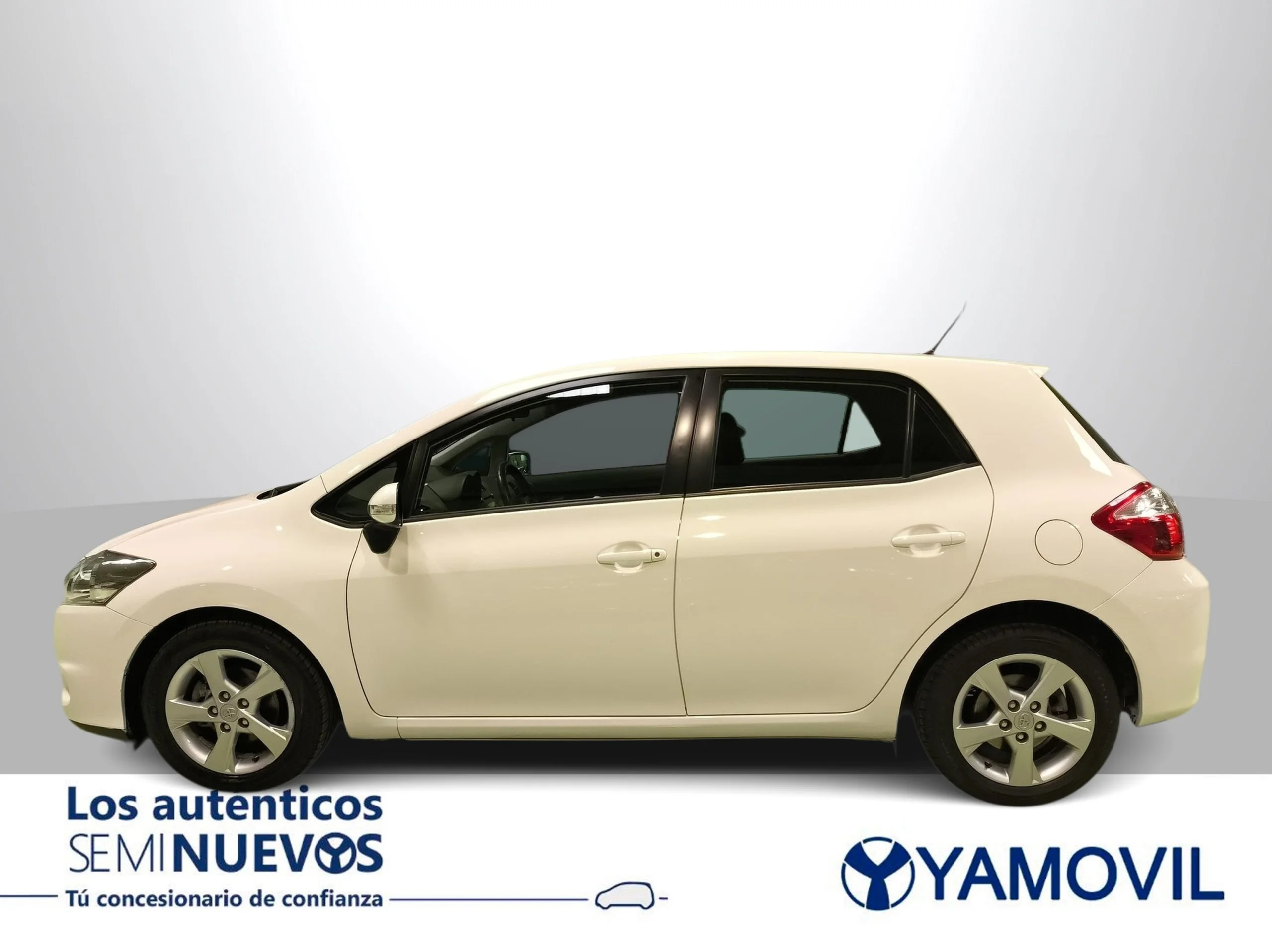 Toyota Auris 1.4 D-4D DPF Active 66 kW (90 CV) - Foto 2