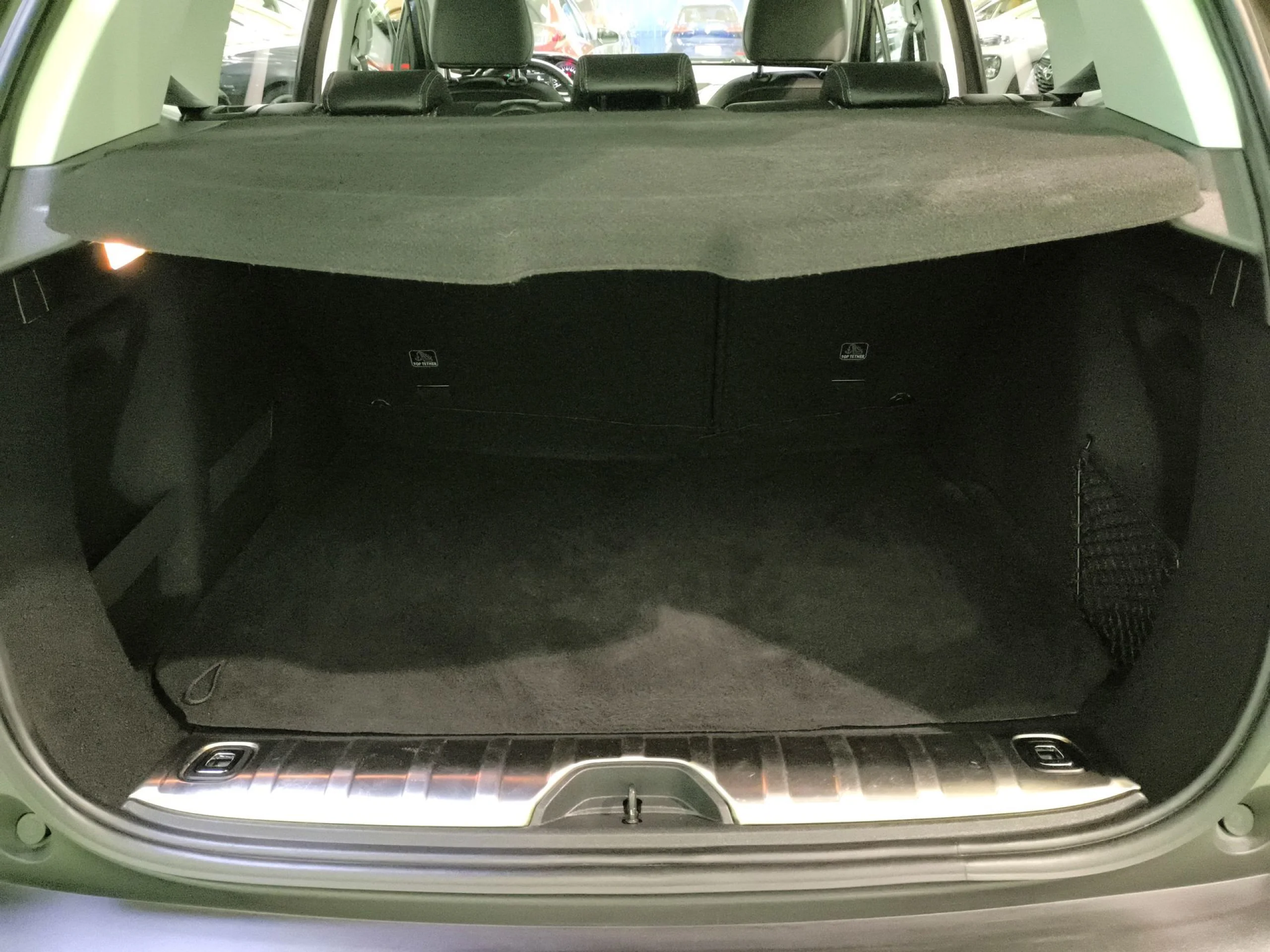 Peugeot 2008 PureTech 130 SANDS Allure 96 kW (130 CV) - Foto 19