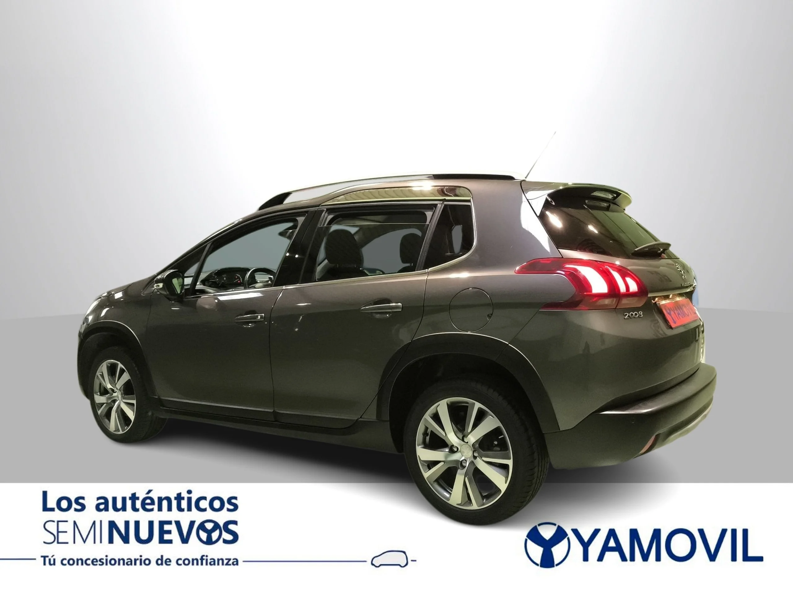 Peugeot 2008 PureTech 130 SANDS Allure 96 kW (130 CV) - Foto 5