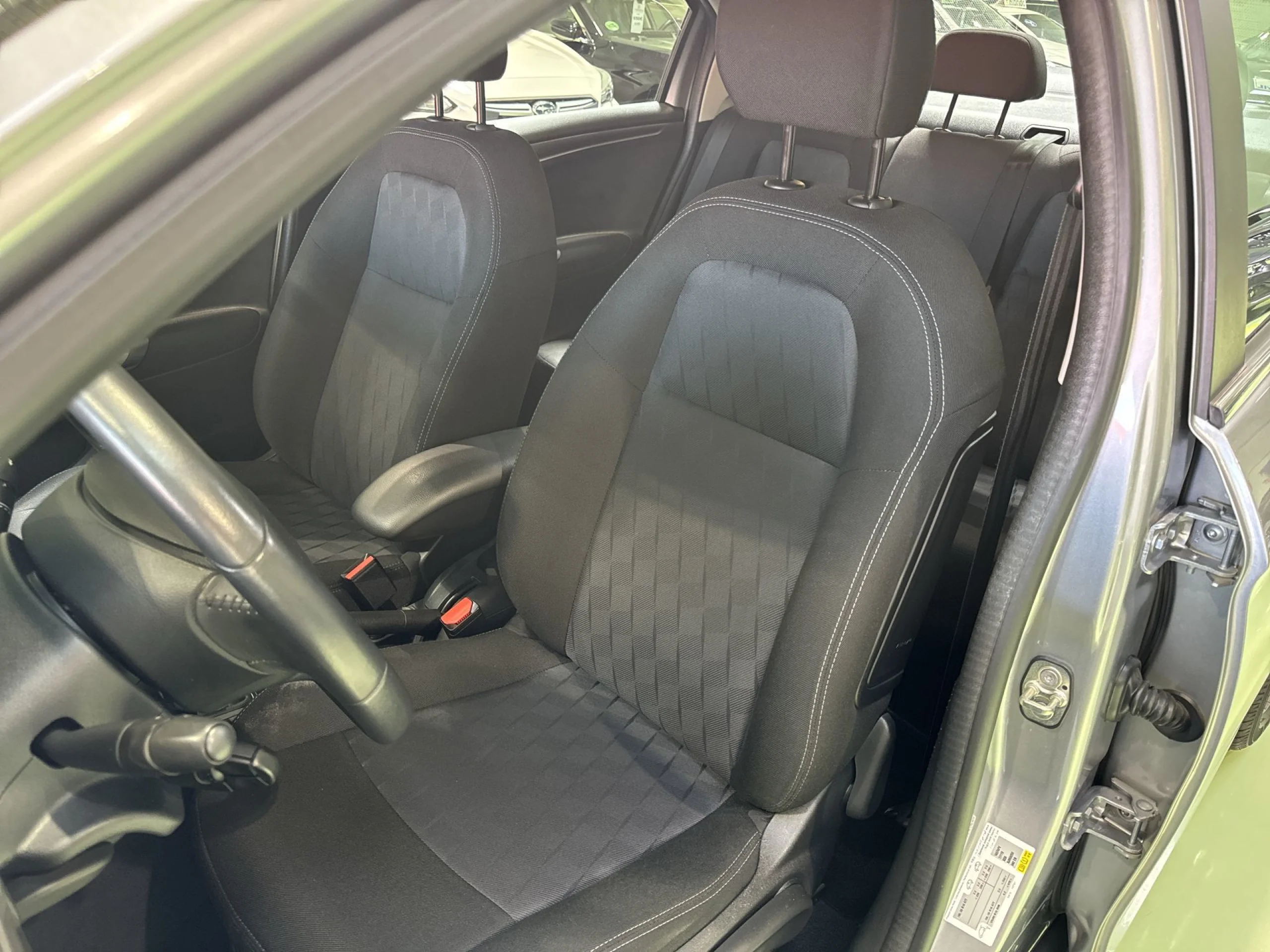 Citroen C-Elysee BlueHDi 100 Feel 74 kW (100 CV) - Foto 8