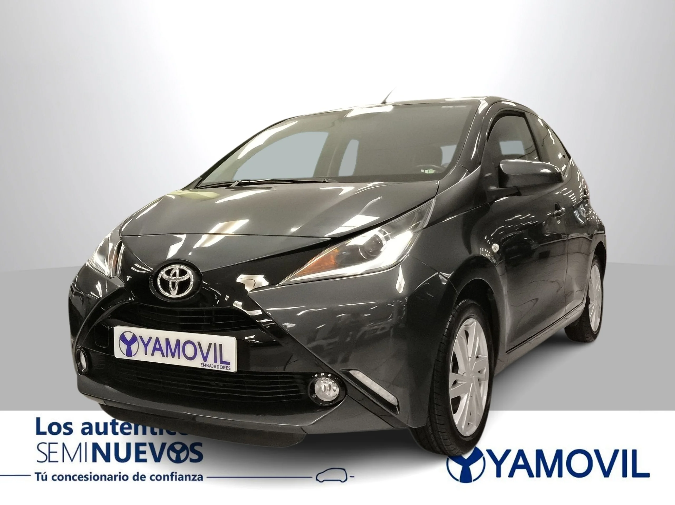 Toyota Aygo 1.0 70 x-play 51 kW (69 CV) - Foto 1
