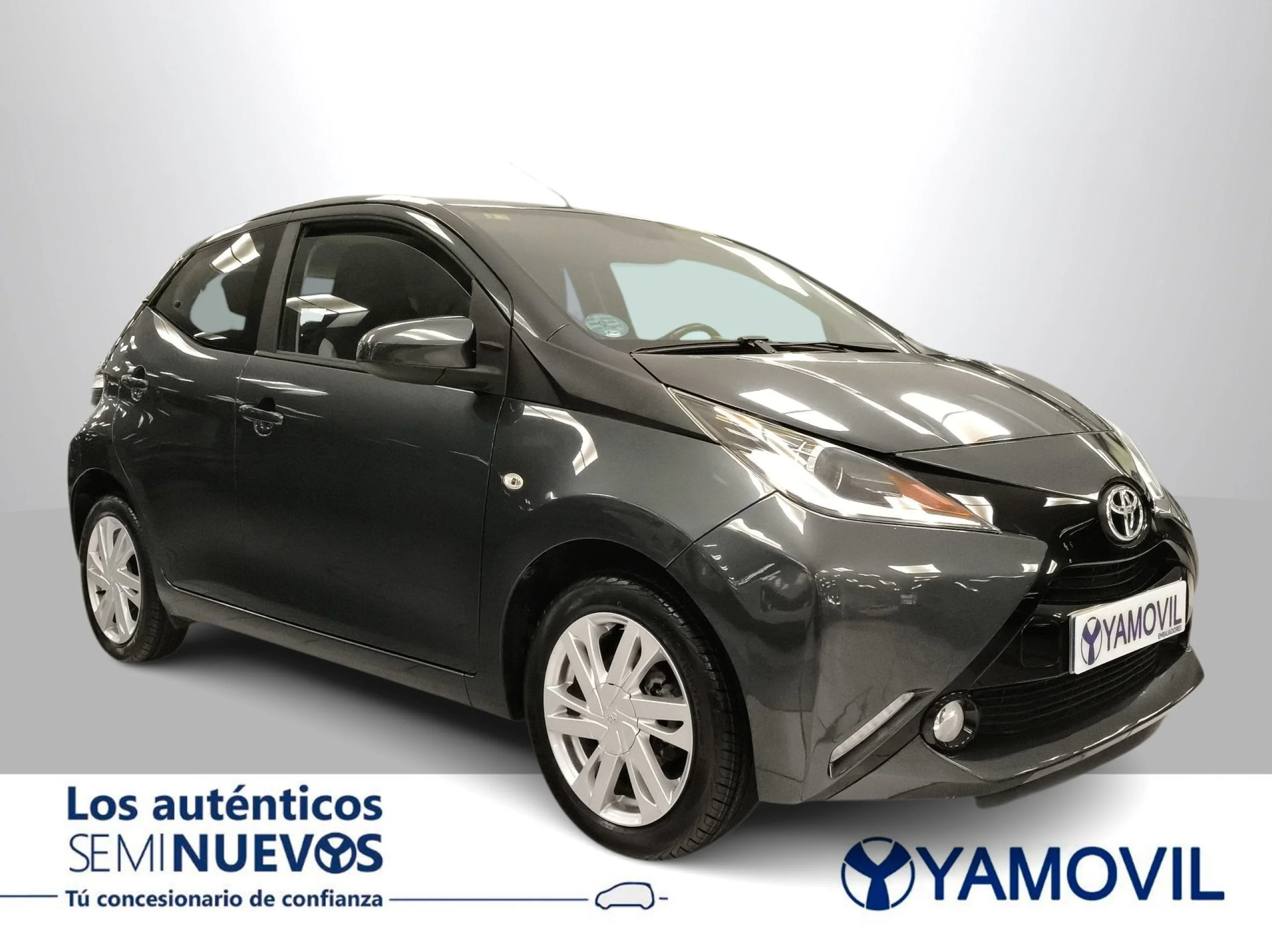 Toyota Aygo 1.0 70 x-play 51 kW (69 CV) - Foto 2