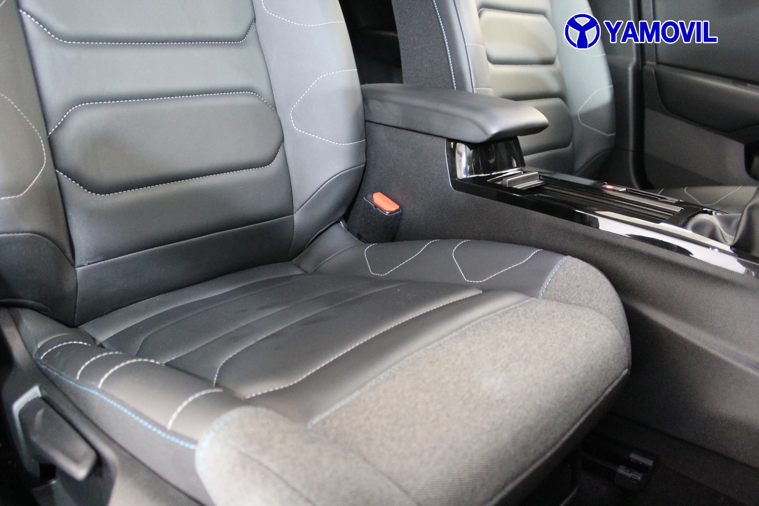 Citroen C4 PureTech 130 SANDS Shine 96 kW (130 CV) - Foto 18