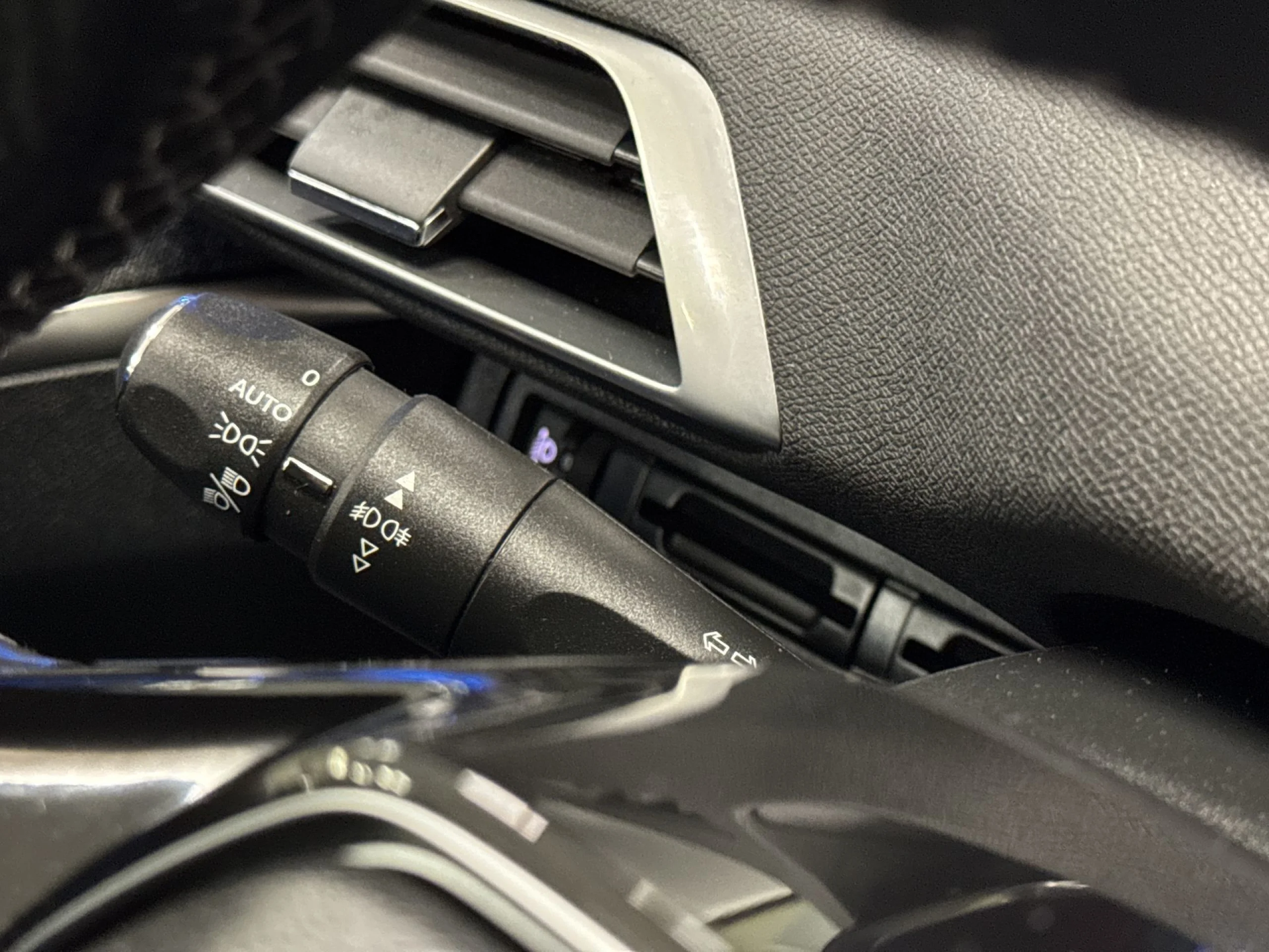 Peugeot 3008 PureTech 130 SANDS Allure 96 kW (130 CV) - Foto 12