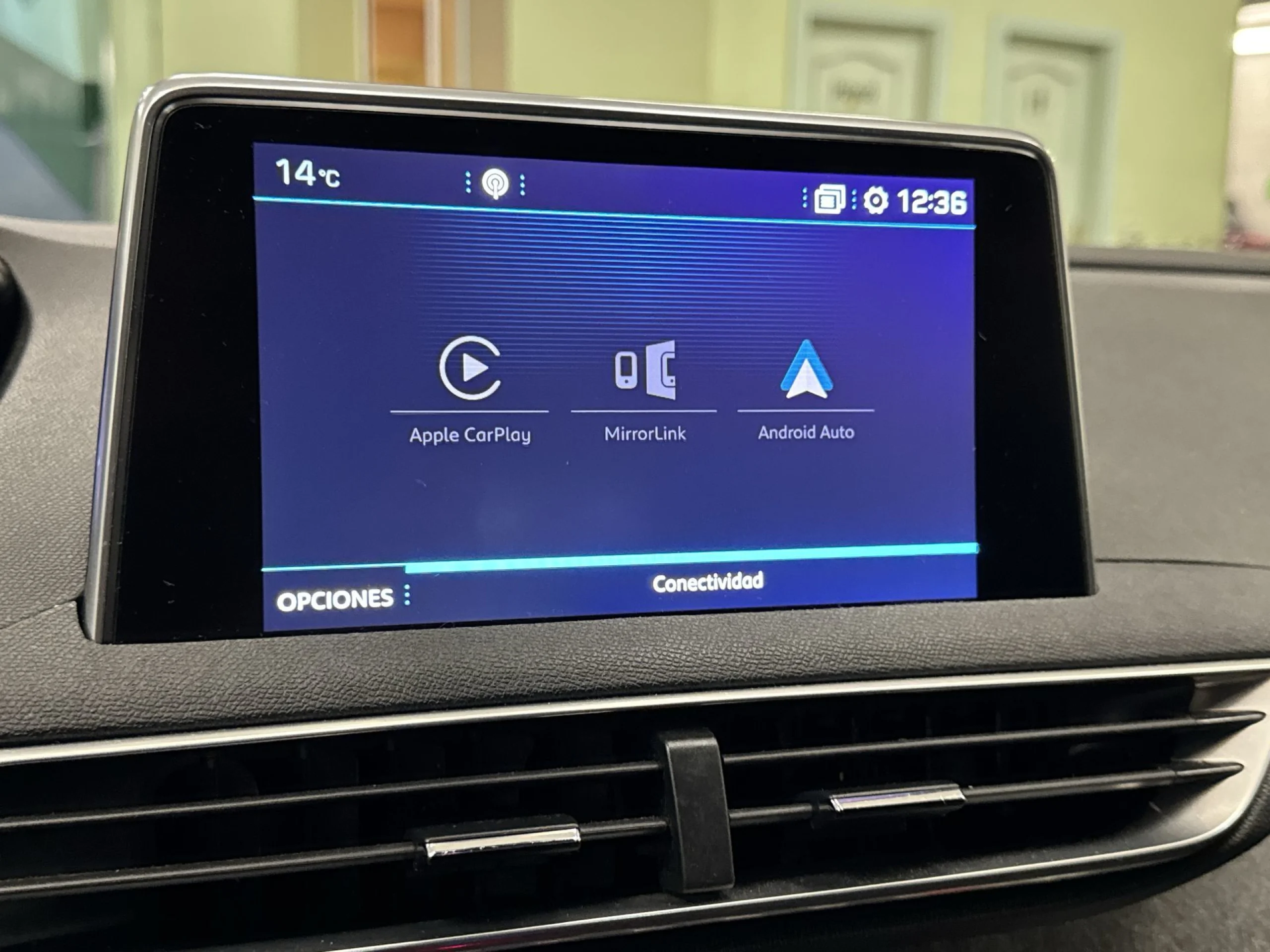 Peugeot 3008 PureTech 130 SANDS Allure 96 kW (130 CV) - Foto 16