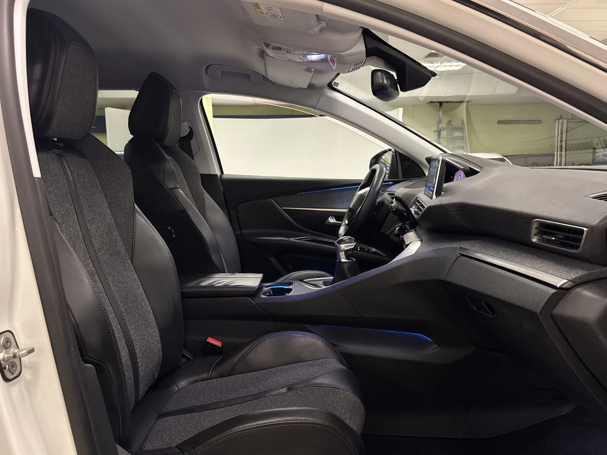 Peugeot 3008 PureTech 130 SANDS Allure 96 kW (130 CV) - Foto 25