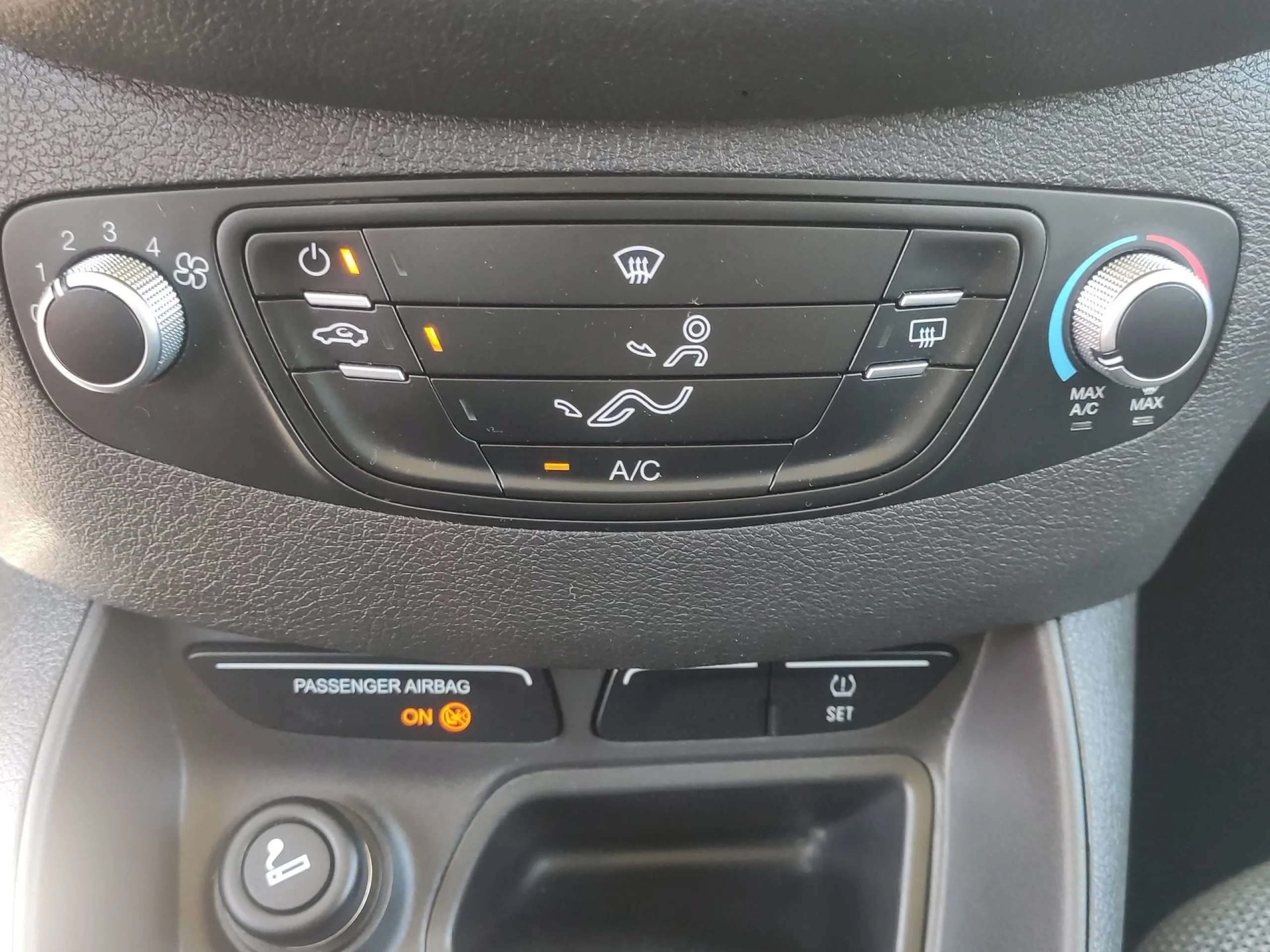 Ford Tourneo Courier 1.0 EcoBoost Trend 74 kW (100 CV) - Foto 14