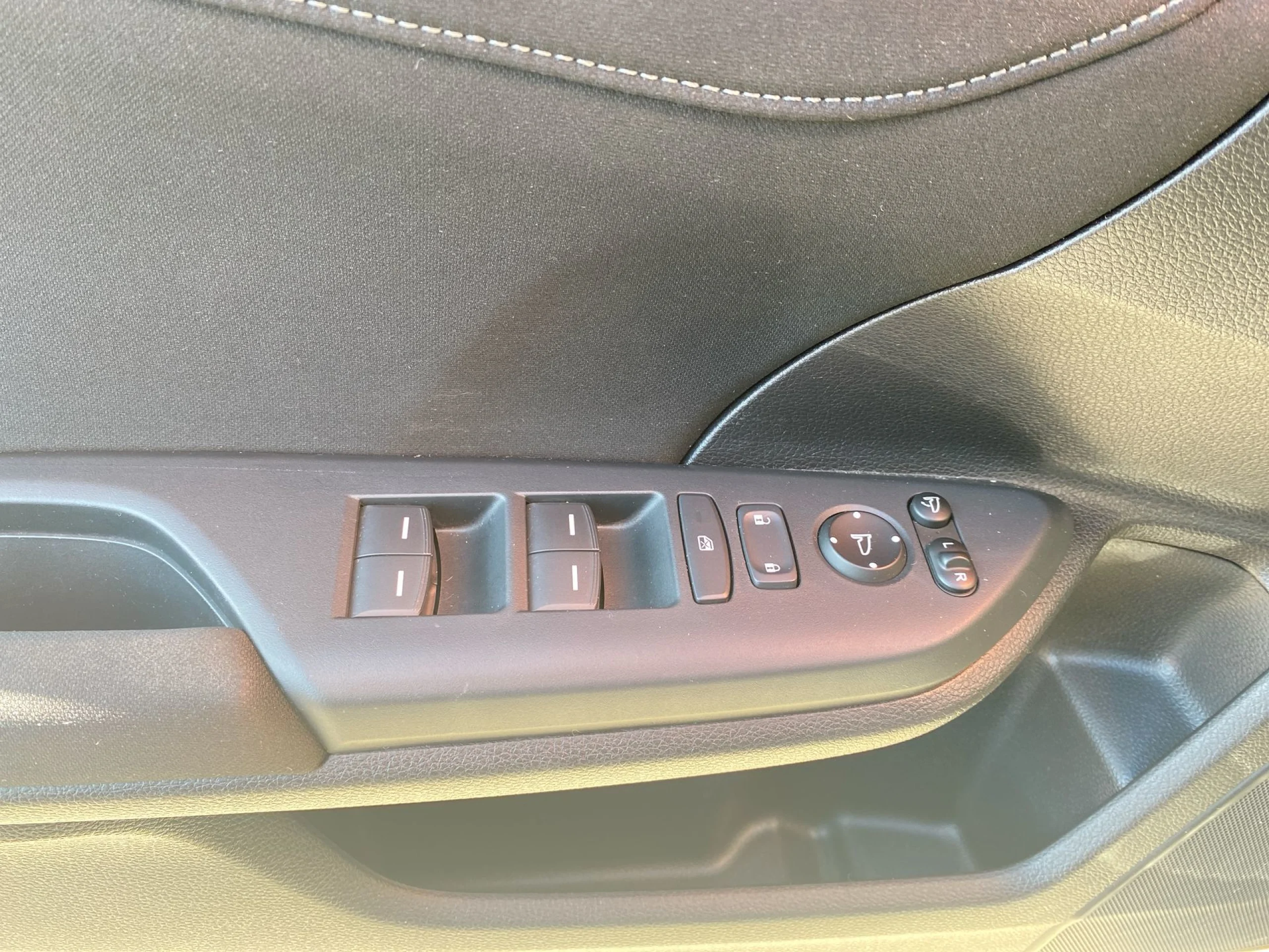 Honda Civic 1.0 I-VTEC TURBO Elegance Navi 93 kW (126 CV) - Foto 10