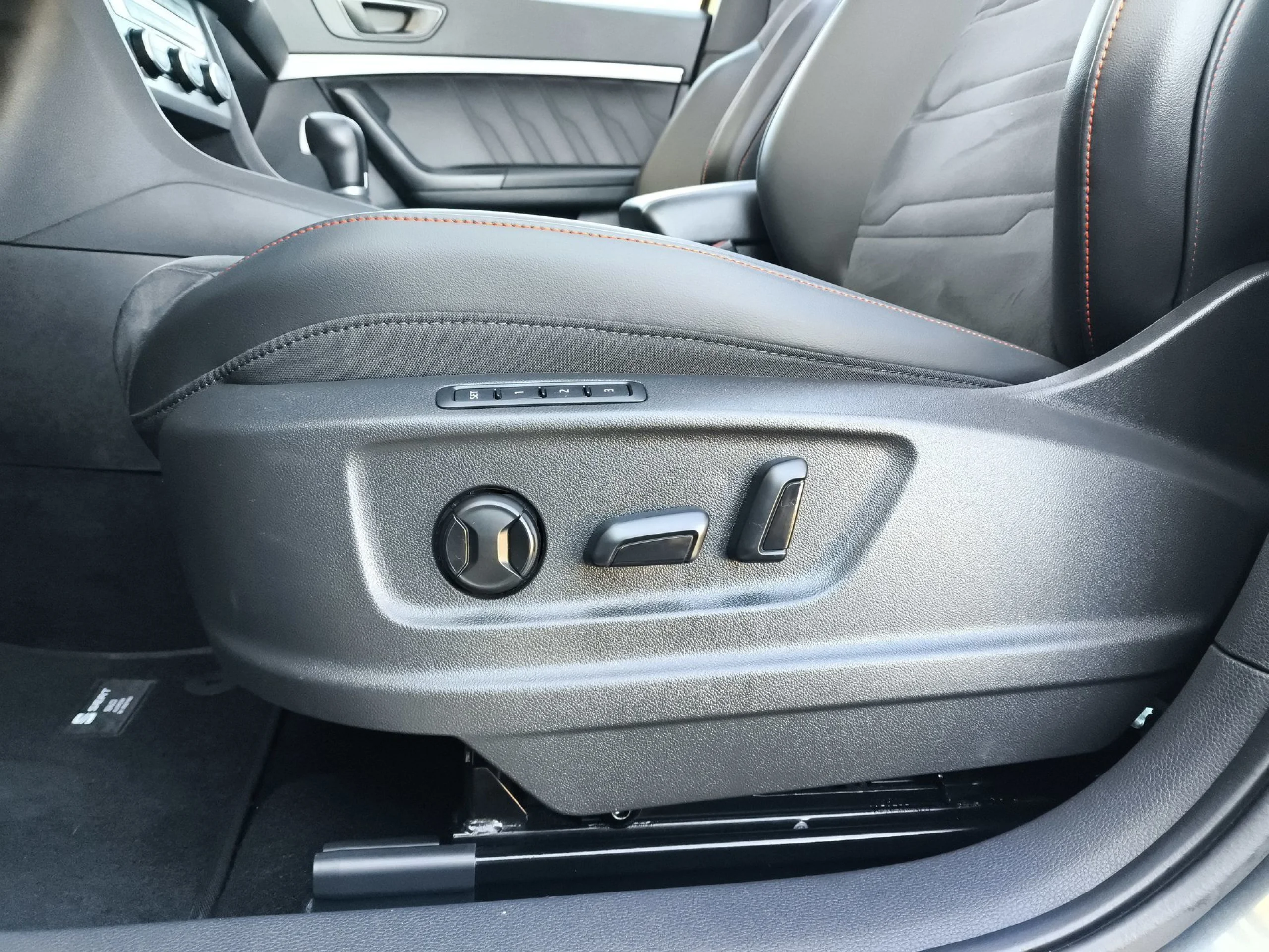 Seat Ateca 1.5 TSI SANDS FR XL DSG 110 kW (150 CV) - Foto 9