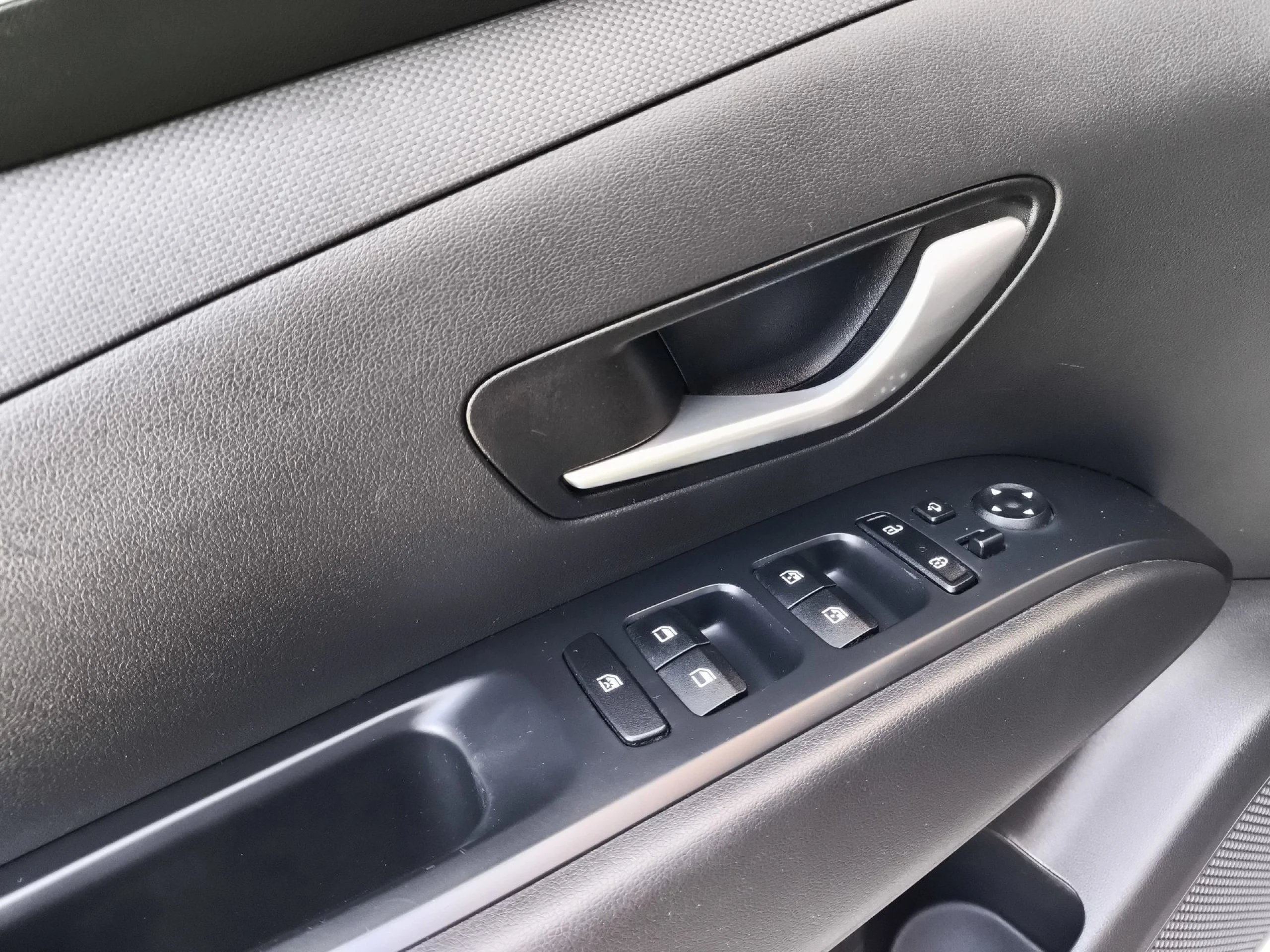 Hyundai Tucson 1.6 TGDI HEV Maxx Auto 169 kW (230 CV) - Foto 10