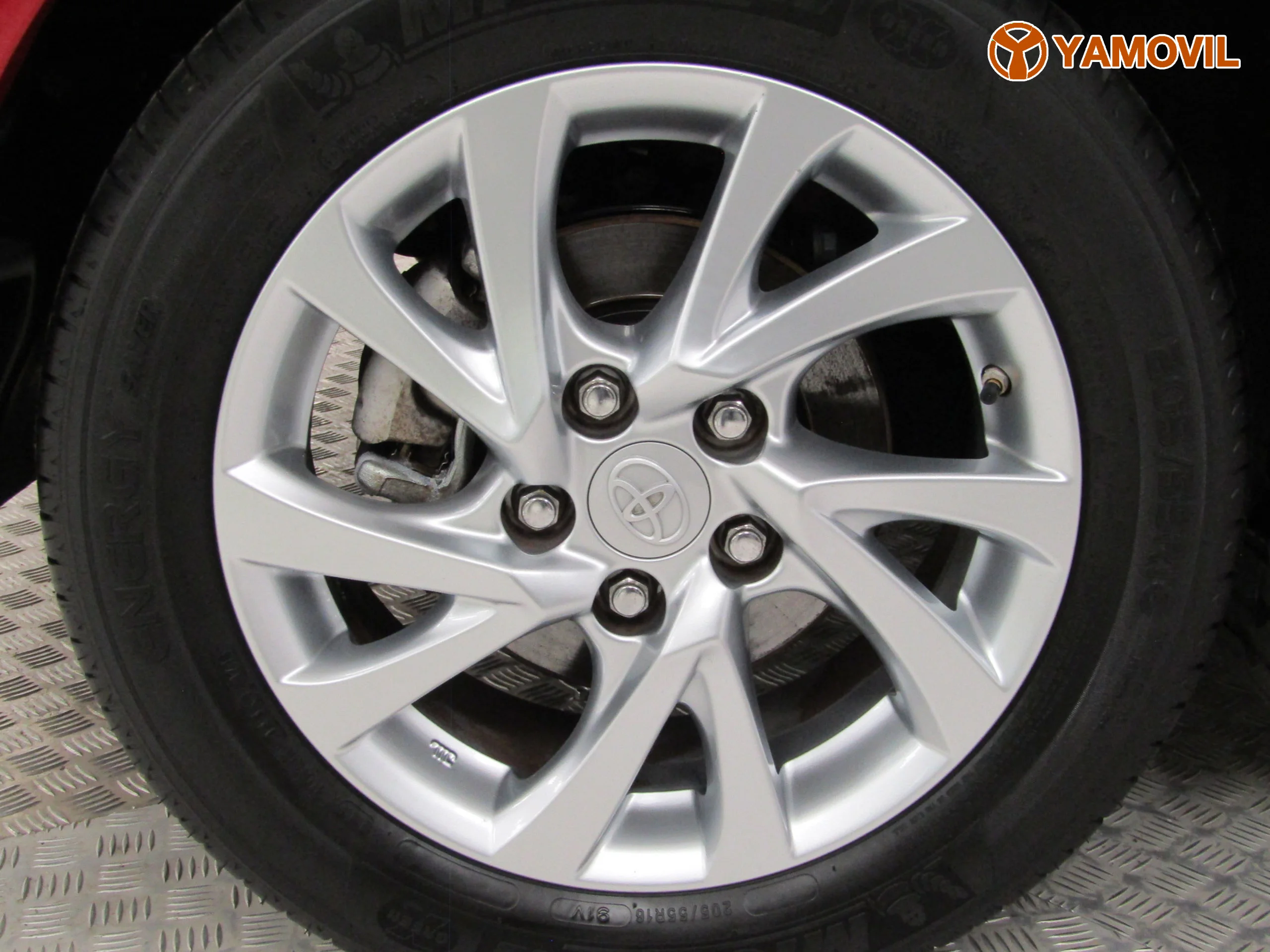 Toyota Auris 1.8 HYBRID ACTIVE - Foto 12