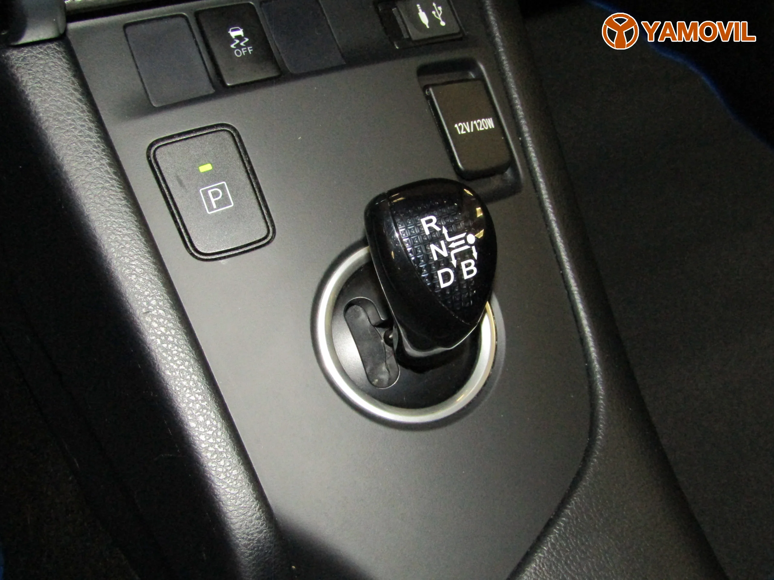 Toyota Auris 1.8 HYBRID ACTIVE - Foto 26