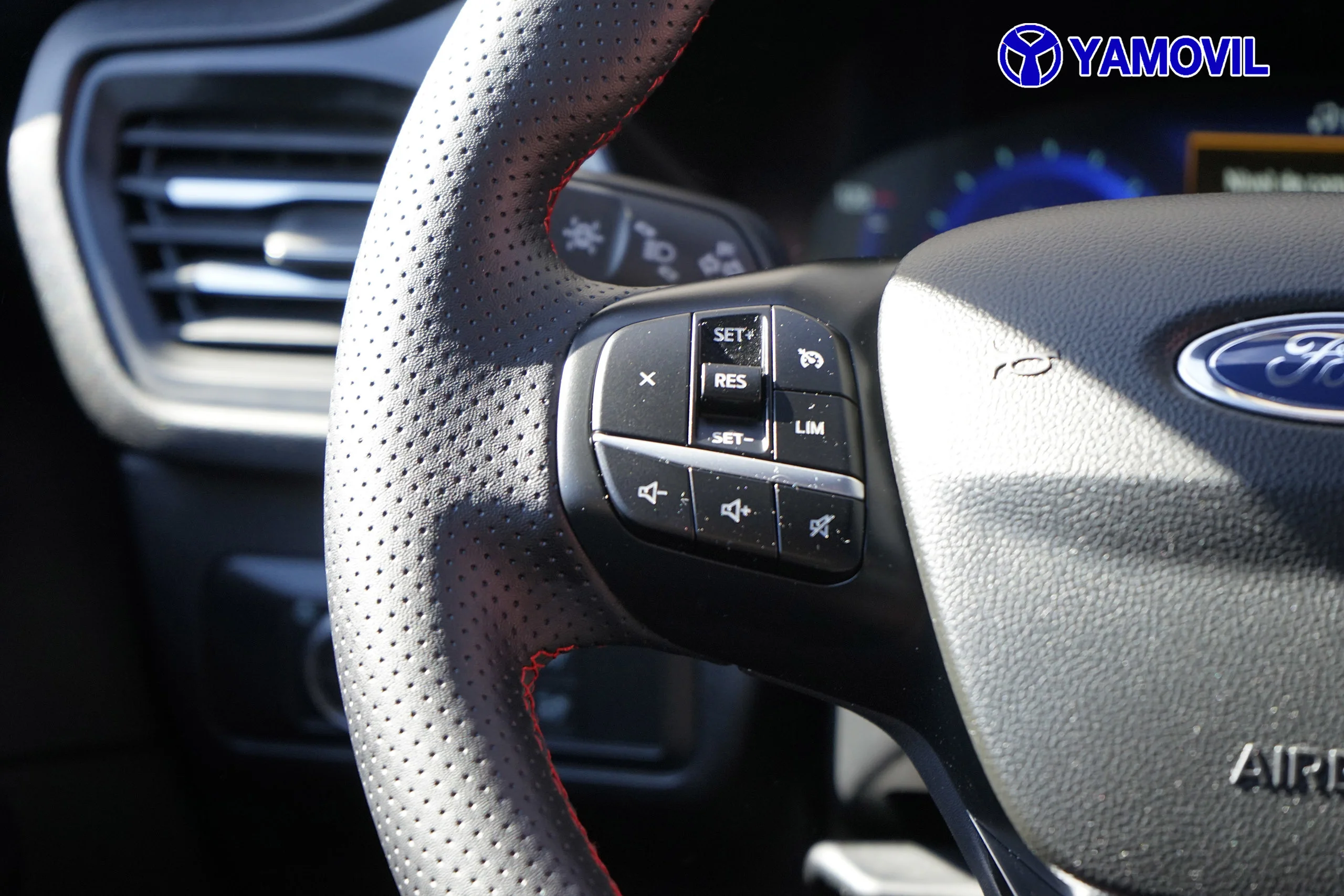 Ford Kuga 1.5 EcoBlue ST-Line 88 kW (120 CV) - Foto 19
