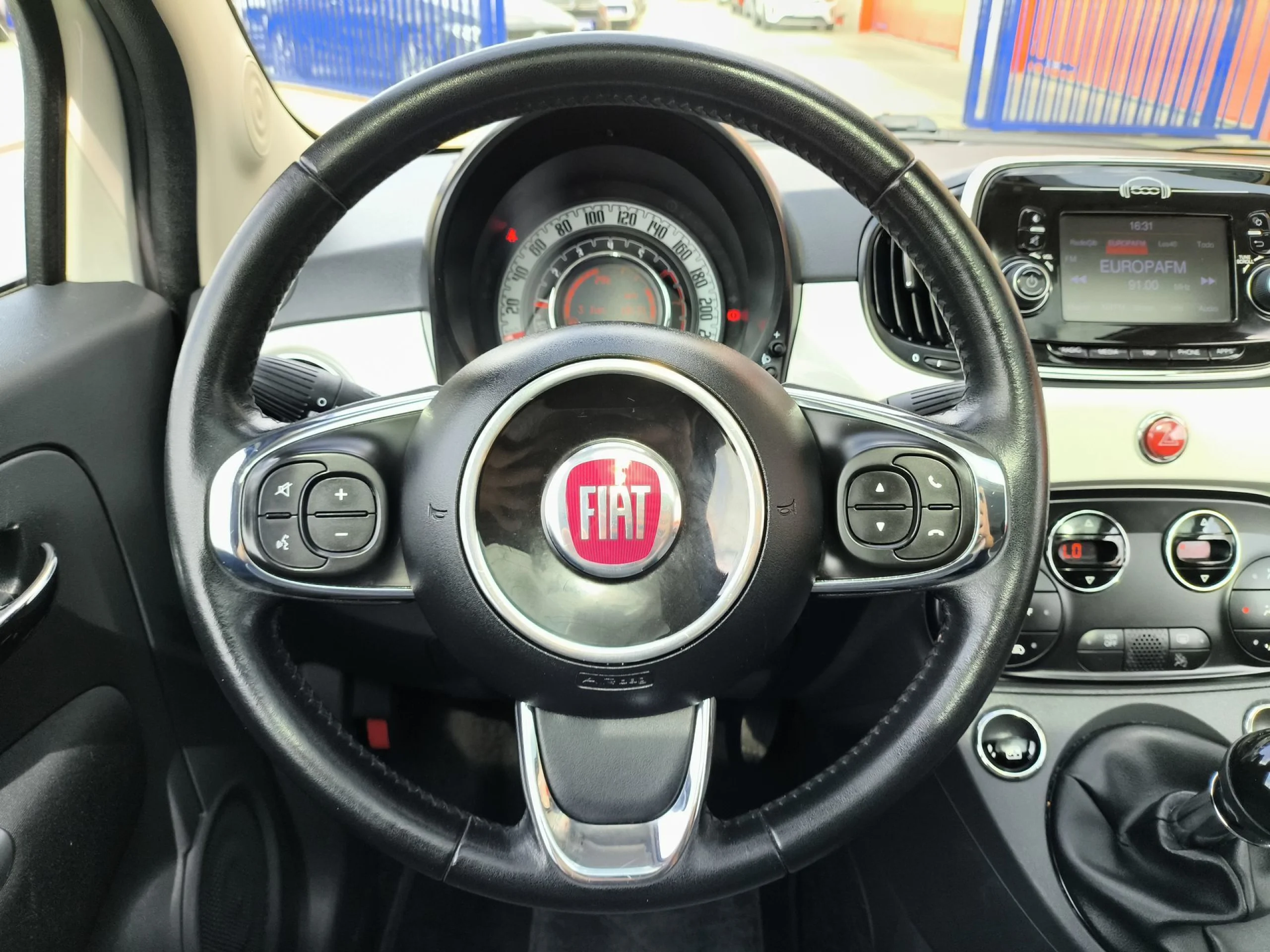 Fiat 500 1.2 Híbrido GLP Lounge 51 kW (69 CV) - Foto 13