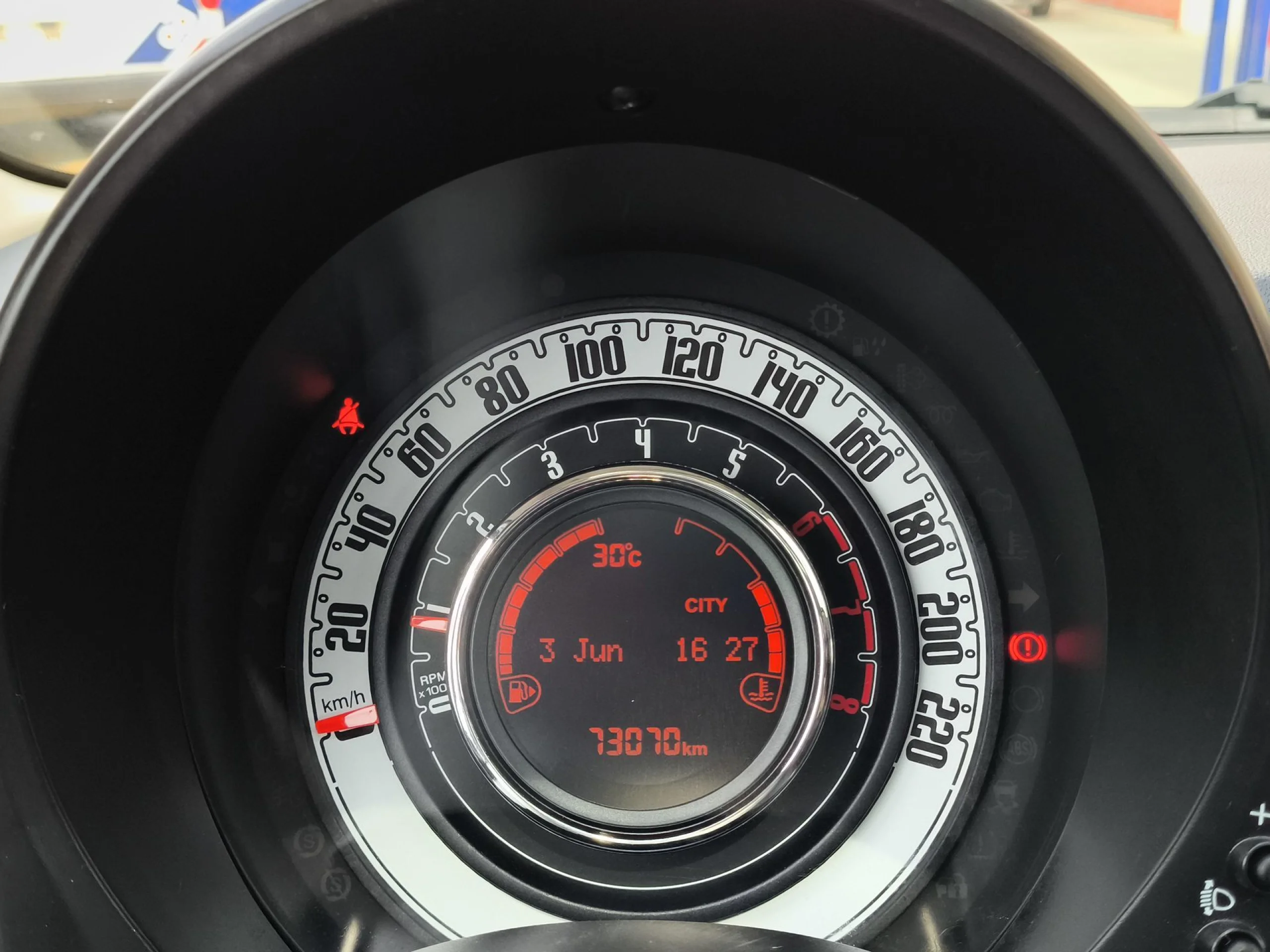Fiat 500 1.2 Híbrido GLP Lounge 51 kW (69 CV) - Foto 17