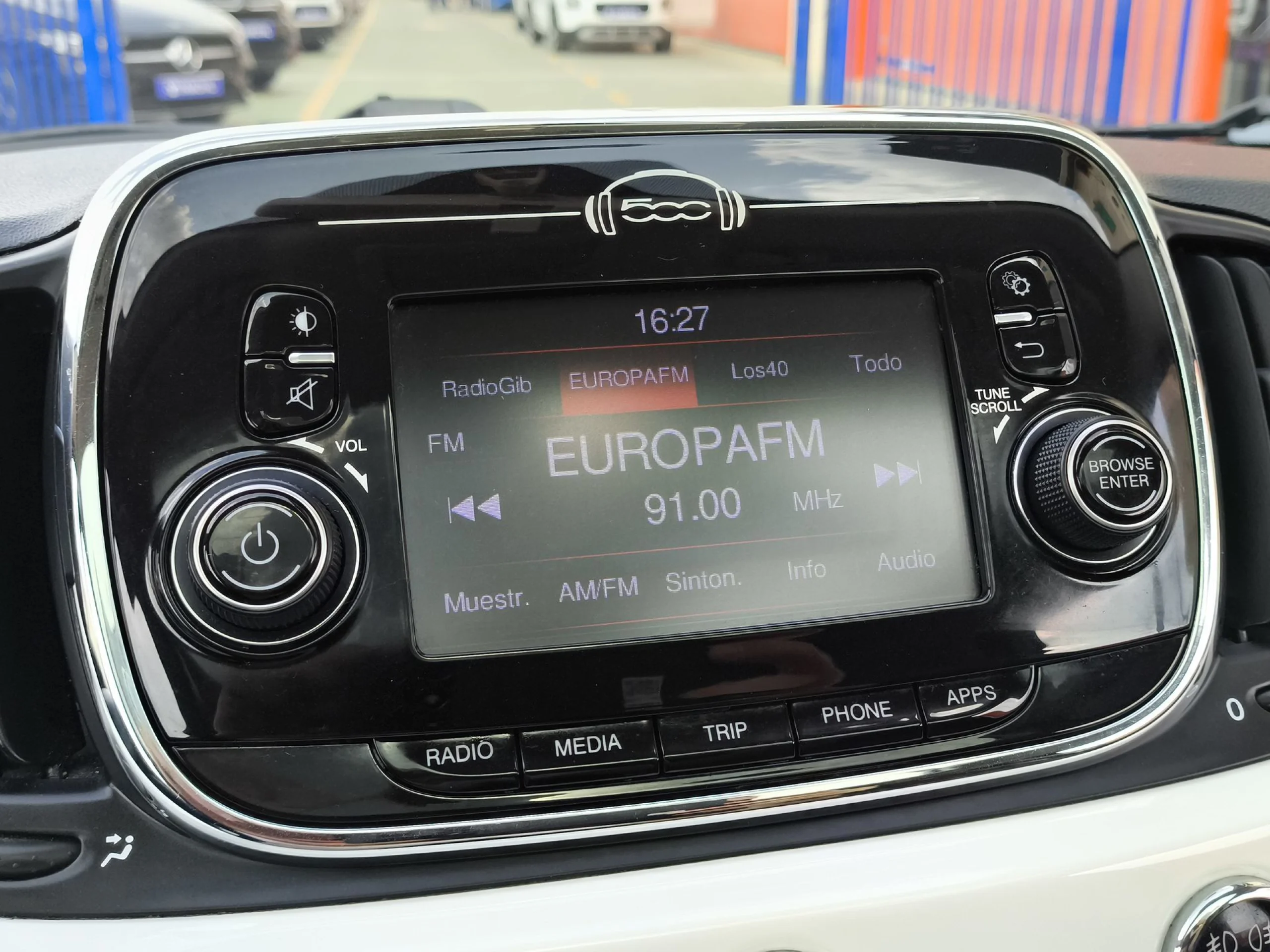 Fiat 500 1.2 Híbrido GLP Lounge 51 kW (69 CV) - Foto 18