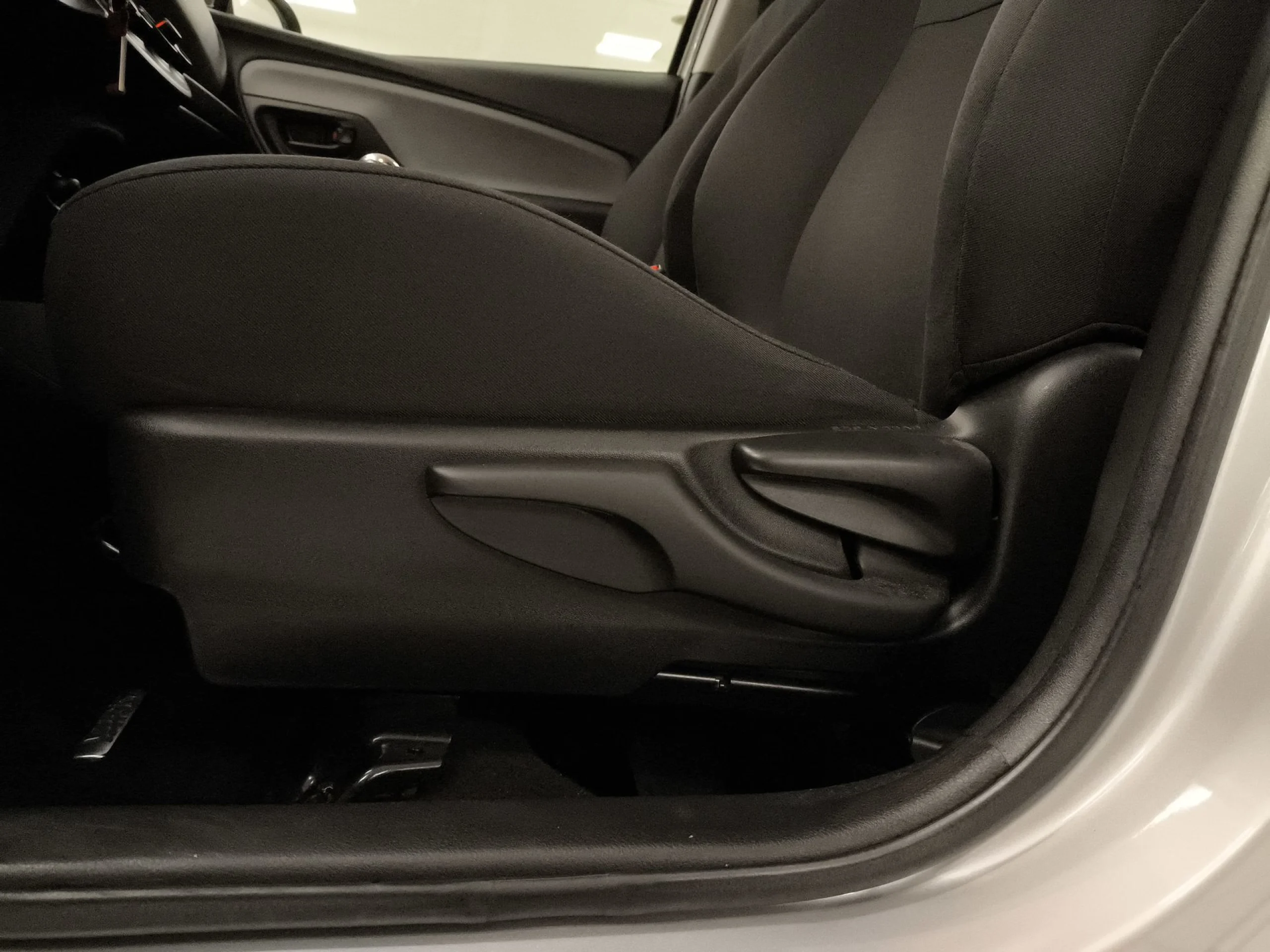 Toyota Yaris 1.0 Active 51 kW (69 CV) - Foto 9