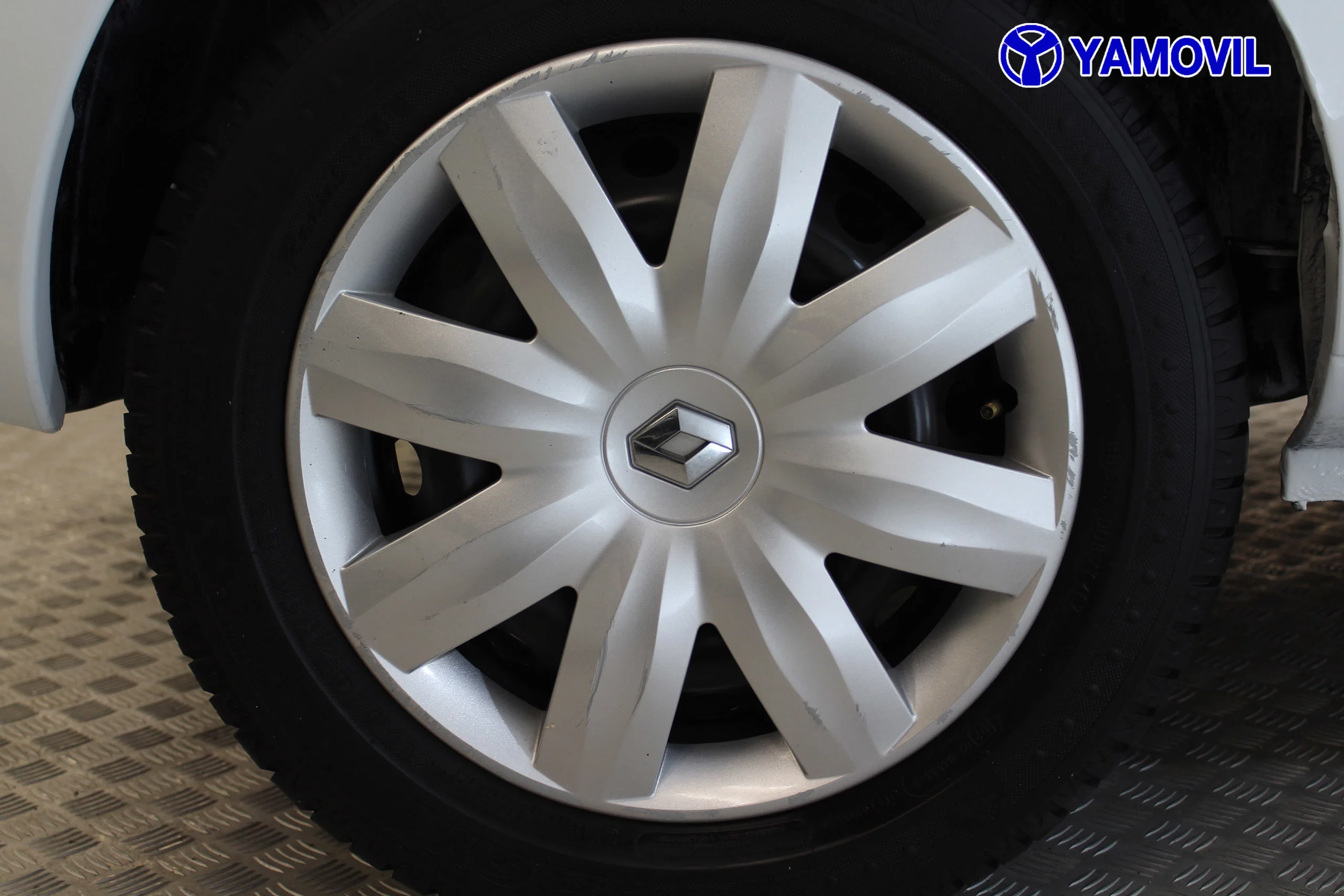 Renault Clio Campus Authentique 1.2 43 kW (60 CV) - Foto 10