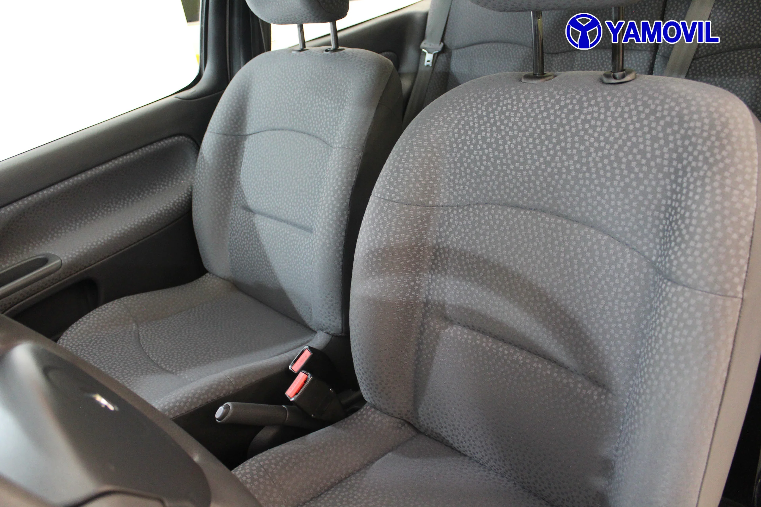 Renault Clio Campus Authentique 1.2 43 kW (60 CV) - Foto 13