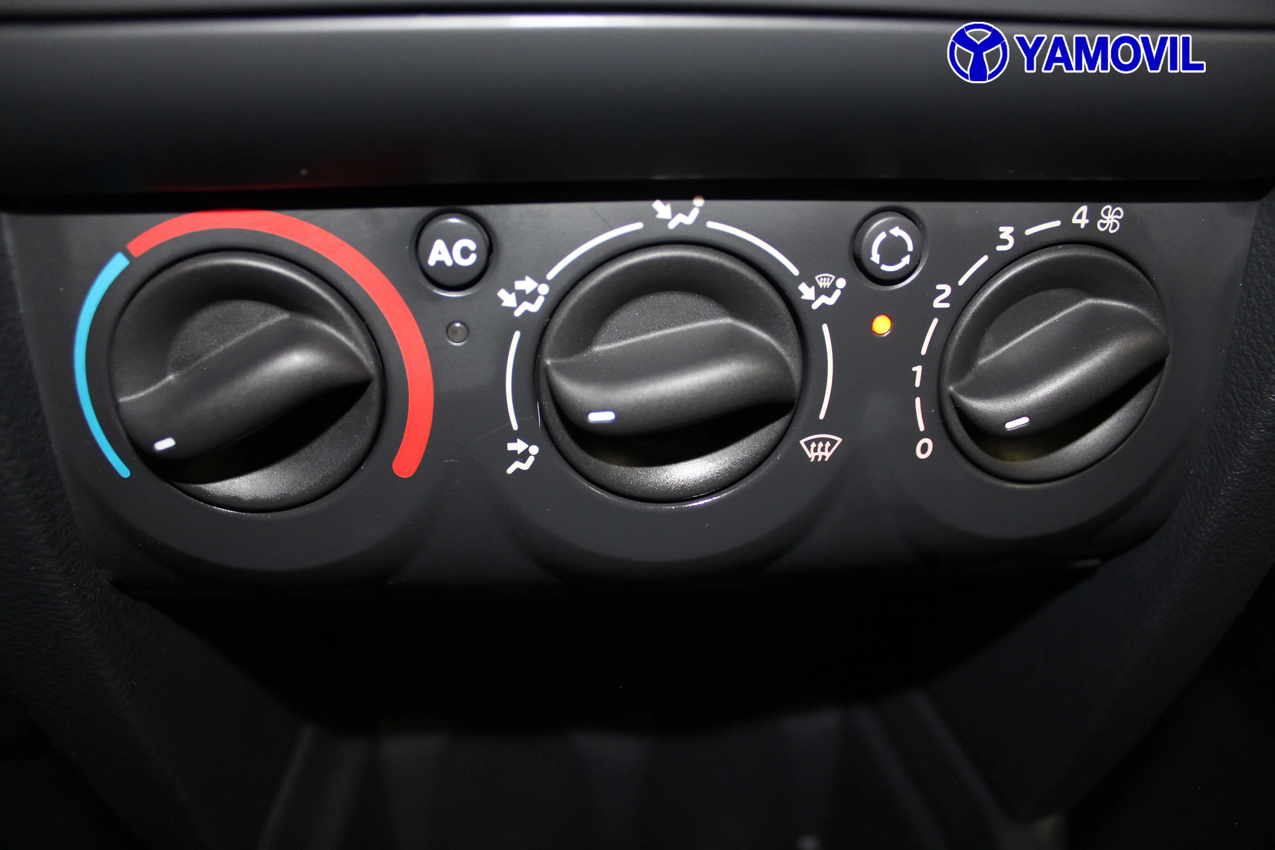 Renault Clio Campus Authentique 1.2 43 kW (60 CV) - Foto 24