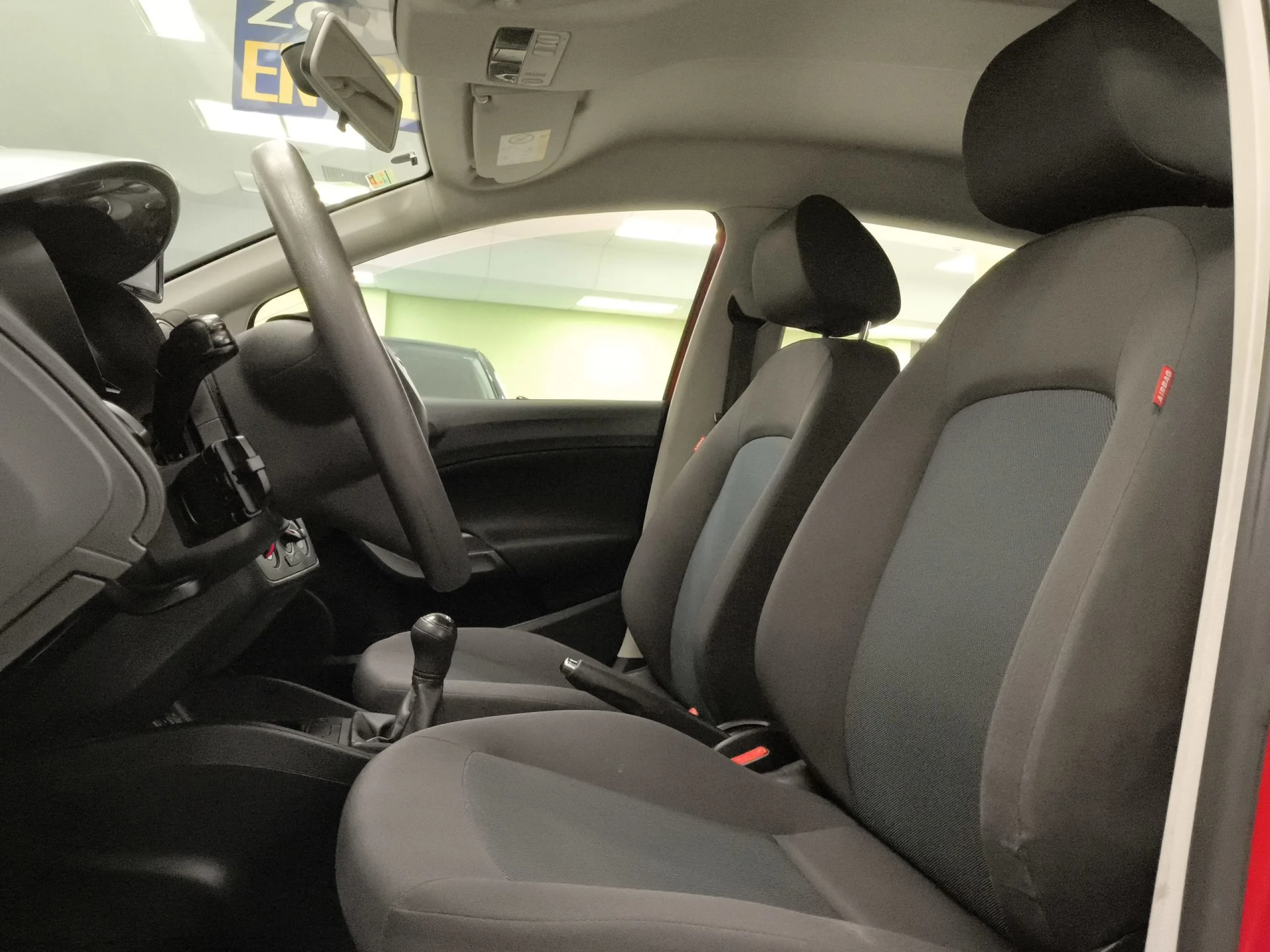 Seat Ibiza 1.2 12v Reference ITech 30 Aniversario 51 kW (70 CV) - Foto 8