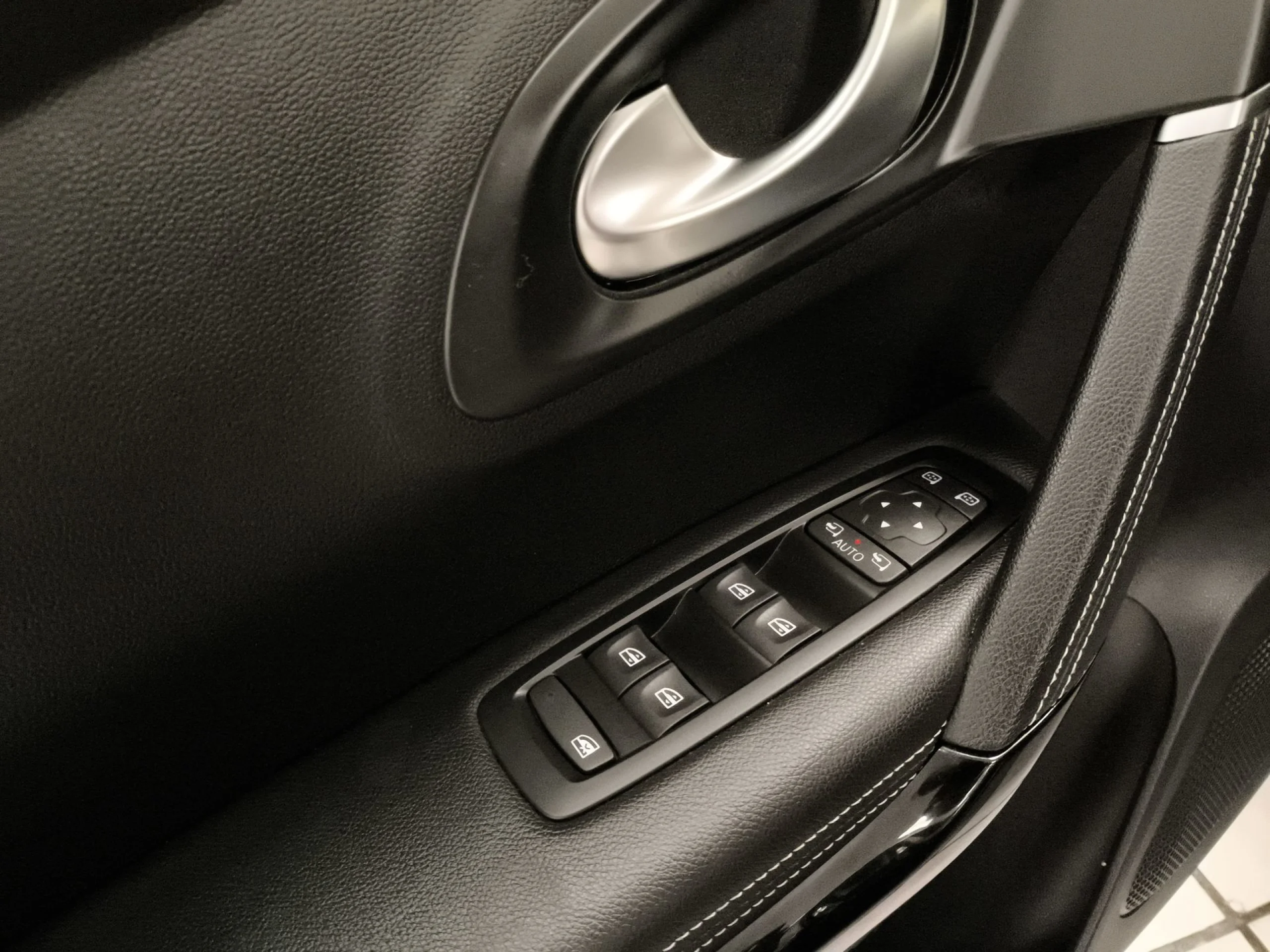 Renault Kadjar Limited GPF TCe 103 kW (140 CV) EDC - Foto 10