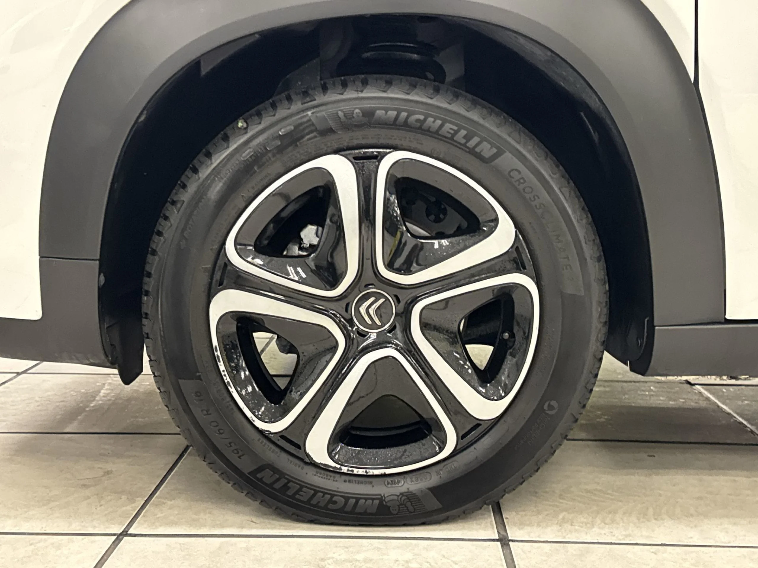 Citroen C3 Aircross BlueHDi 110 SANDS Feel 81 kW (110 CV) - Foto 7