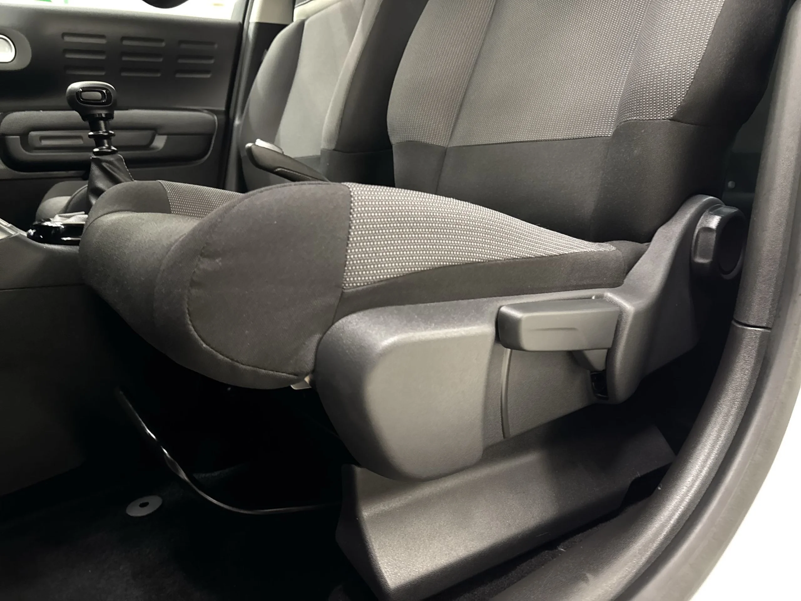 Citroen C3 Aircross BlueHDi 110 SANDS Feel 81 kW (110 CV) - Foto 9