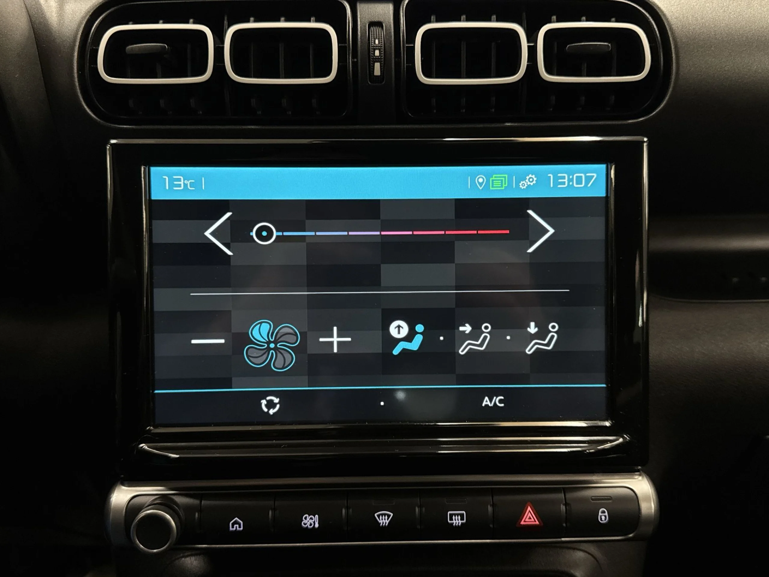 Citroen C3 Aircross BlueHDi 110 SANDS Feel 81 kW (110 CV) - Foto 18