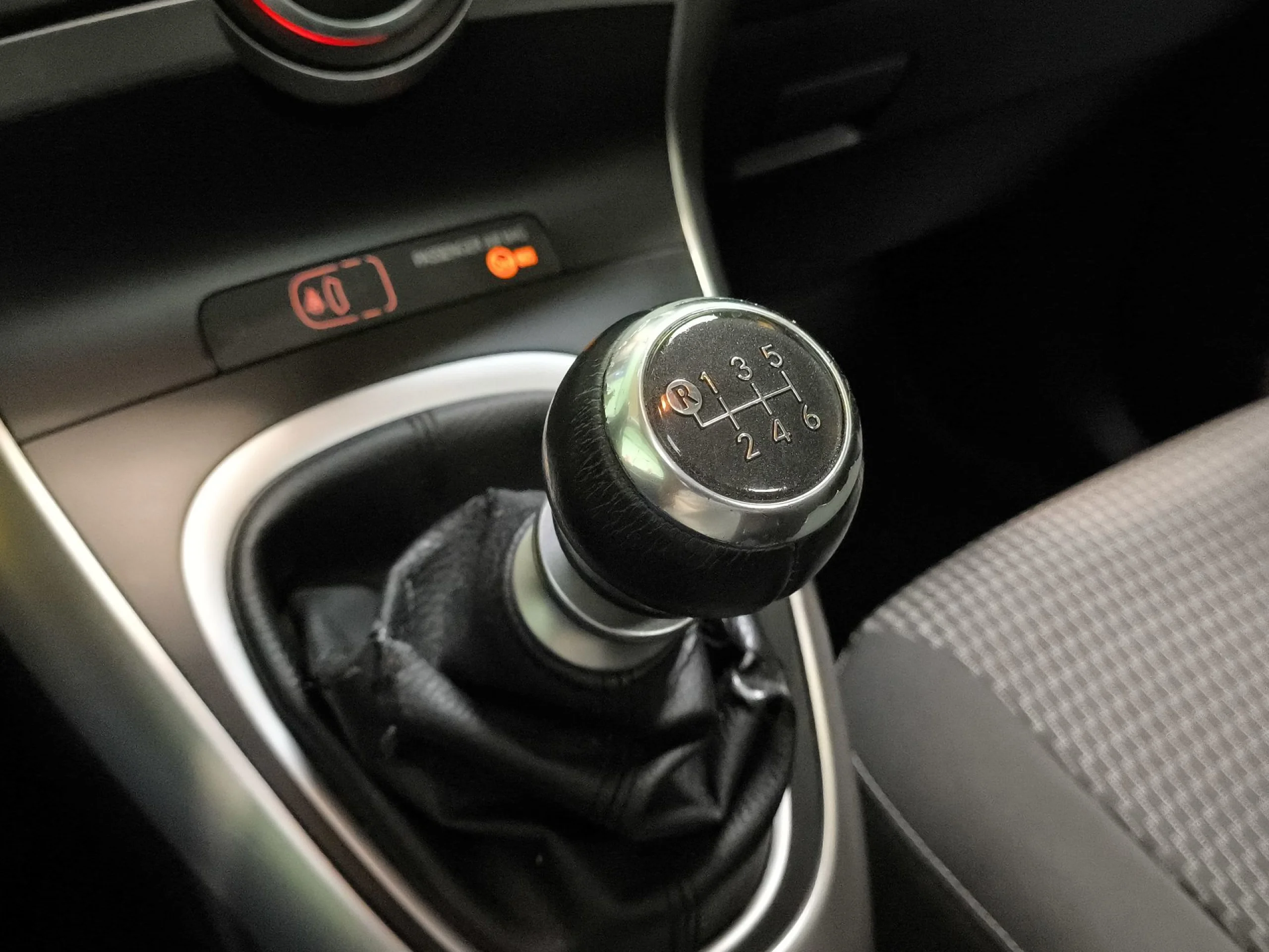 Toyota Verso 130 Advance 97 kW (132 CV) - Foto 22
