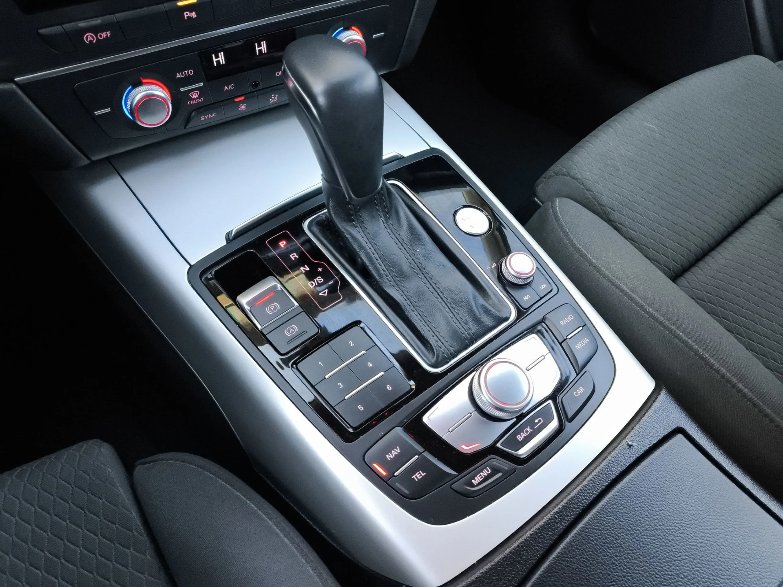 Audi A6 S line edition 2.0 TDI ultra 140 kW (190 CV) S tronic - Foto 17