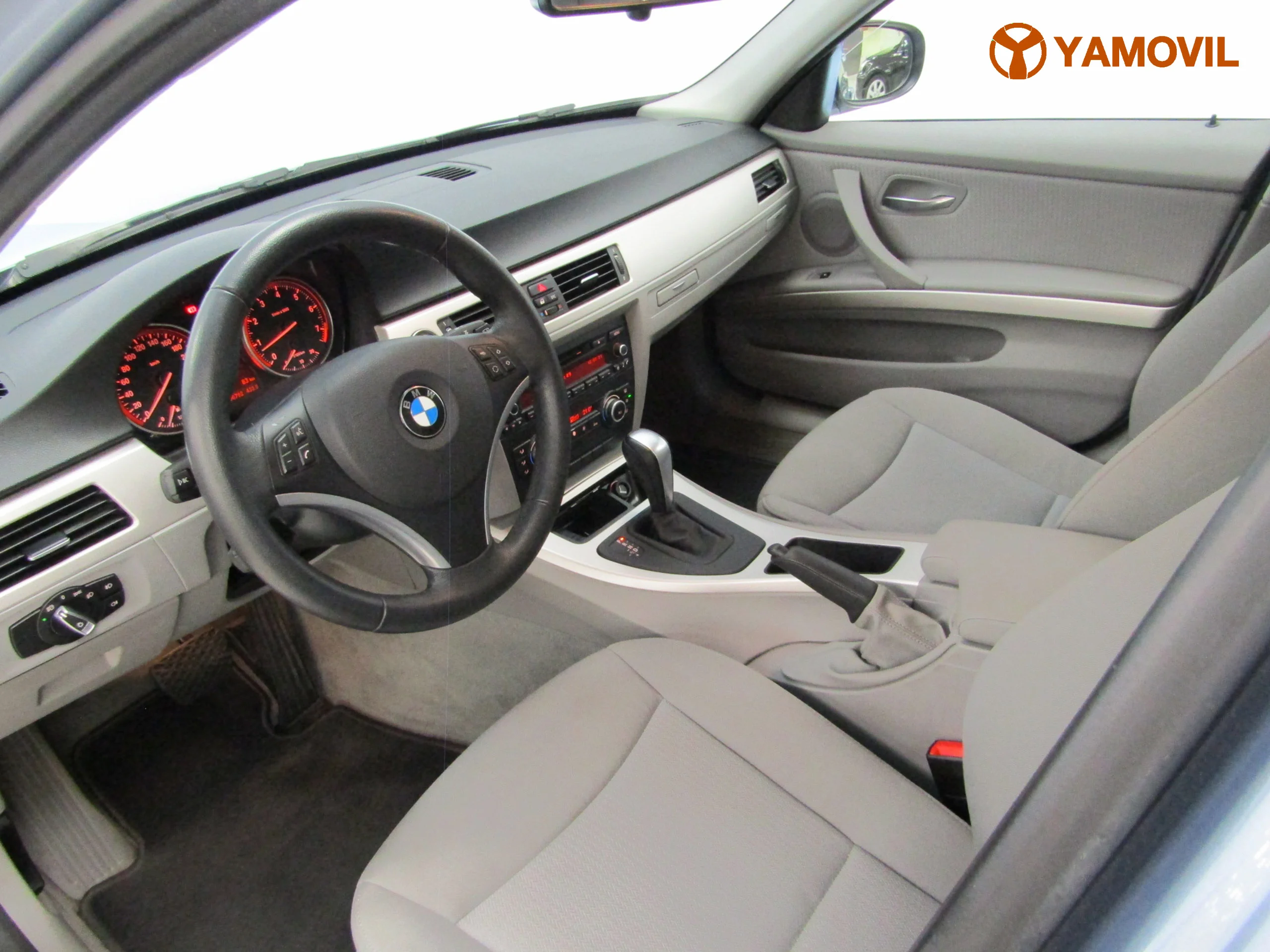 BMW 325 i AUTO 218CV 4P - Foto 20