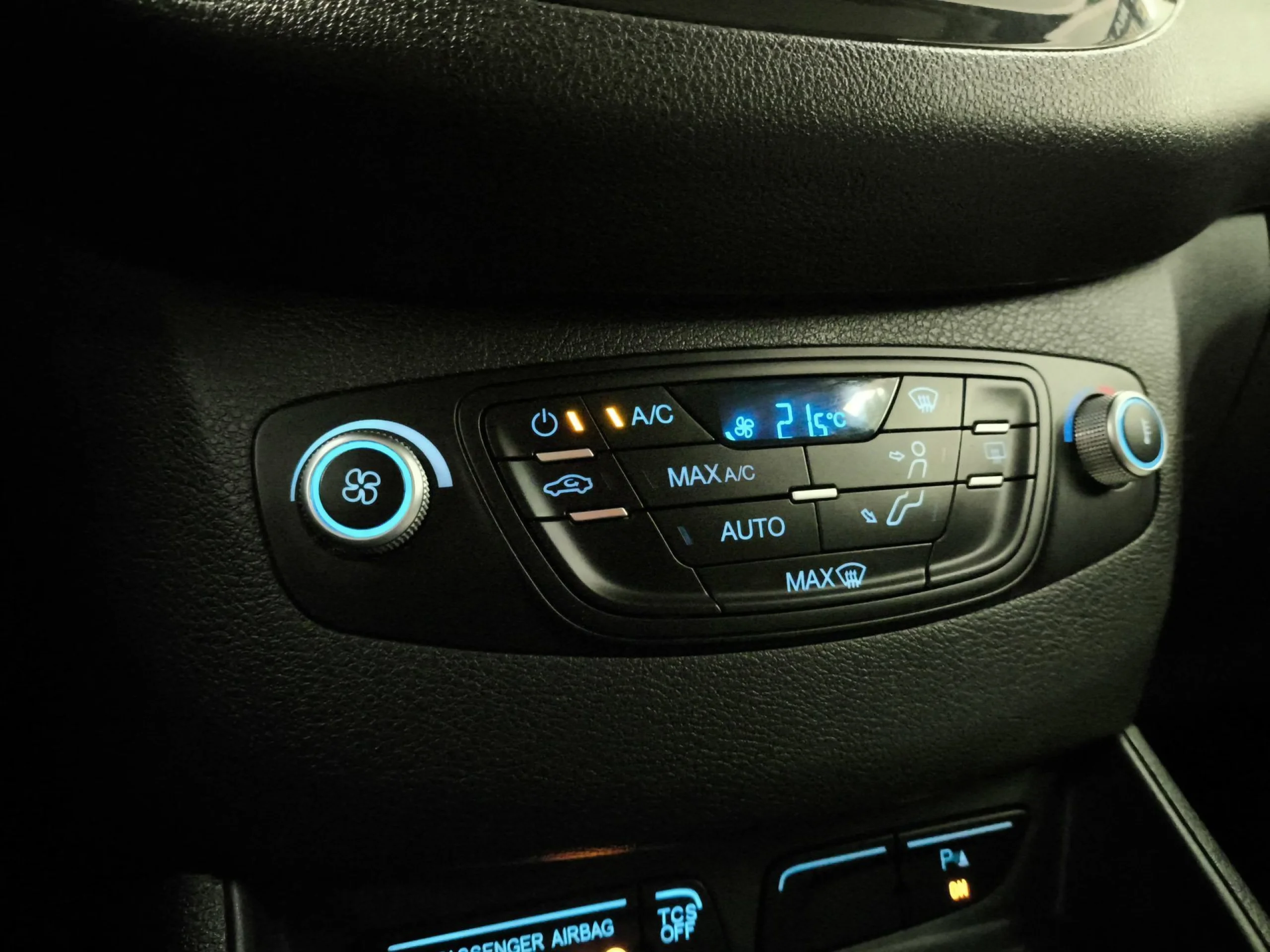 Ford Tourneo Courier 1.0 EcoBoost Titanium 74 kW (100 CV) - Foto 23