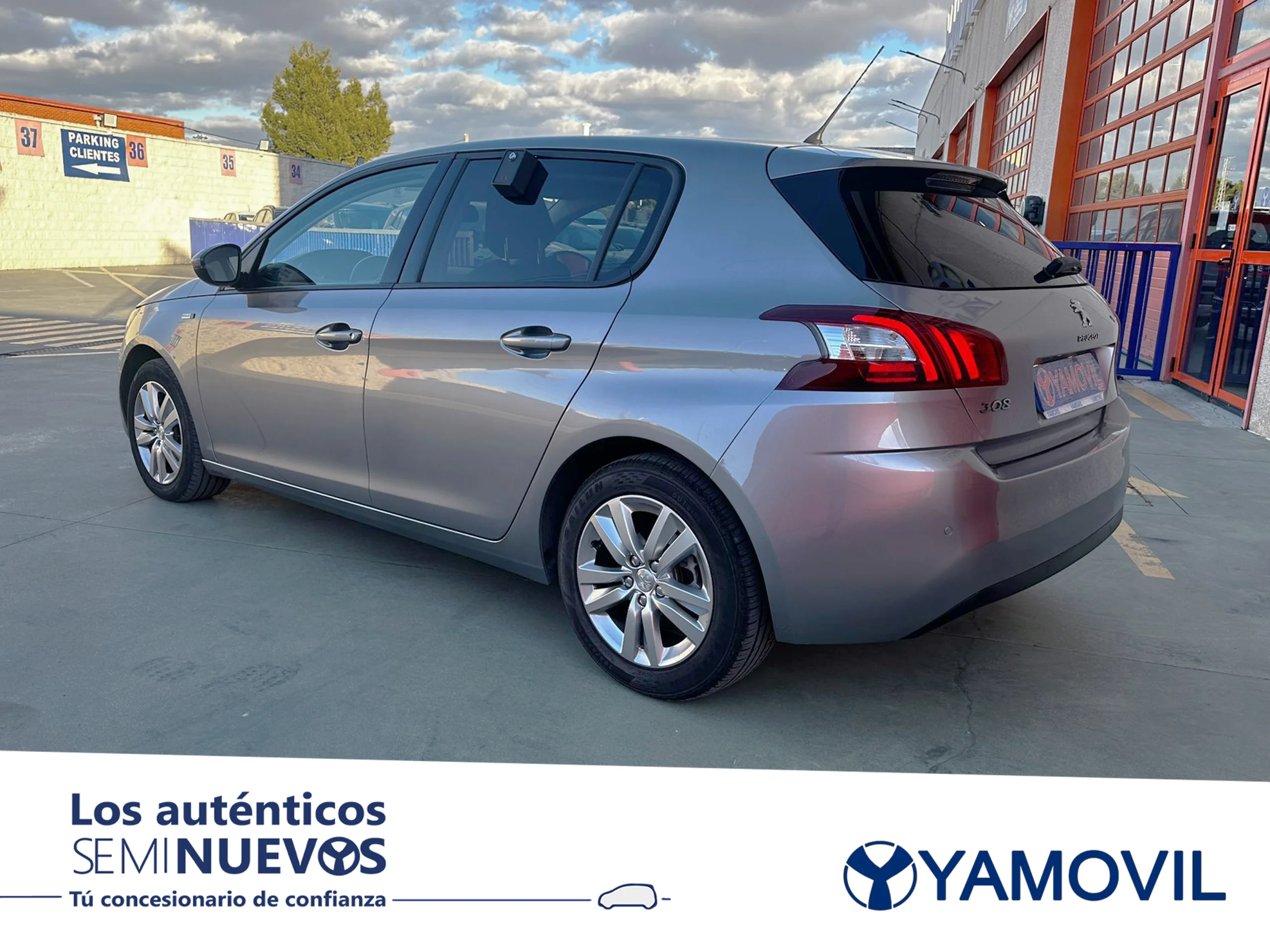 Peugeot 308 PureTech 130 SANDS Style 96 kW (130 CV) - Foto 4