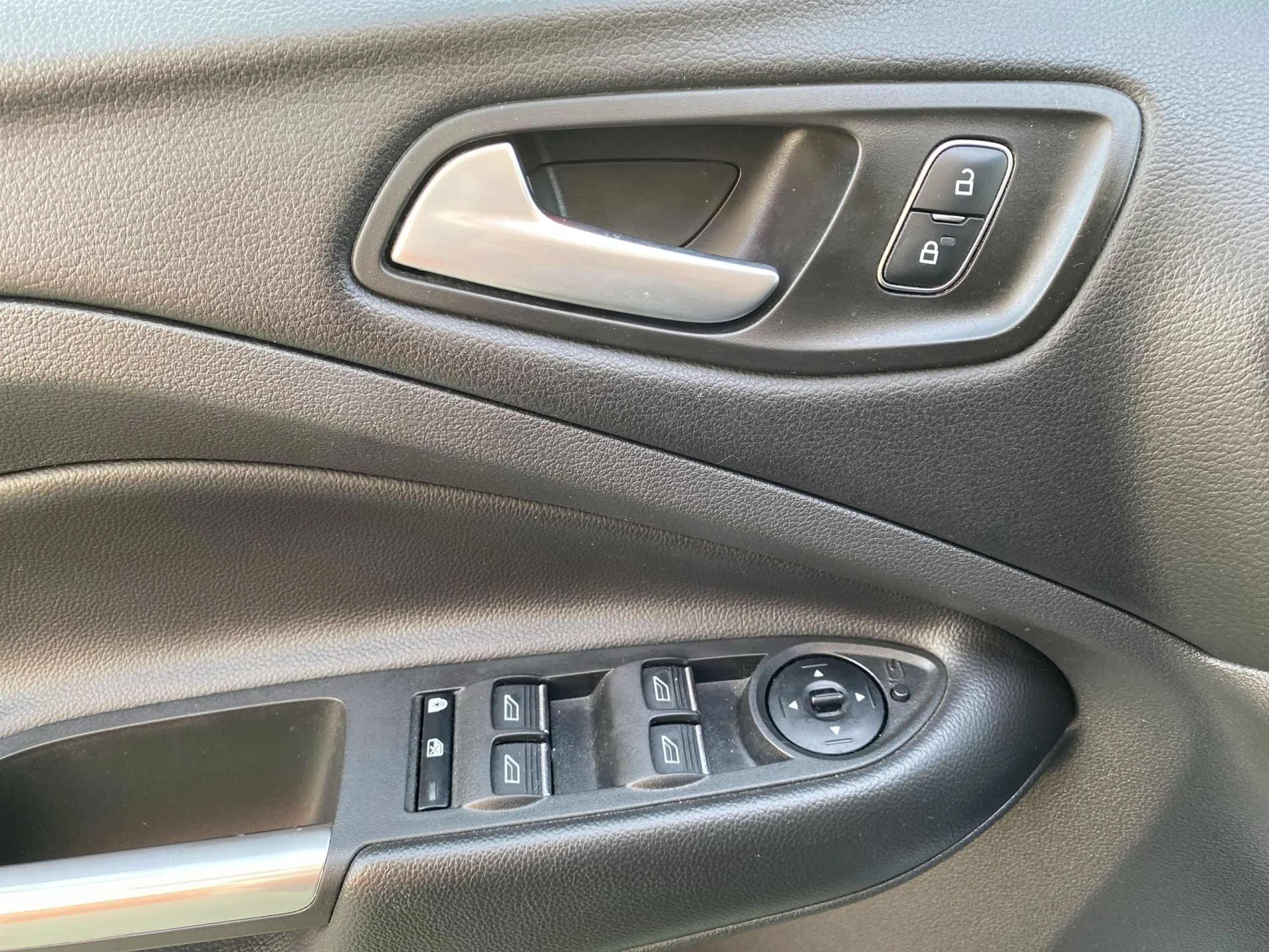 Ford Kuga 1.5 EcoBoost ST-Line 4x4 Auto 129 kW (176 CV) - Foto 10